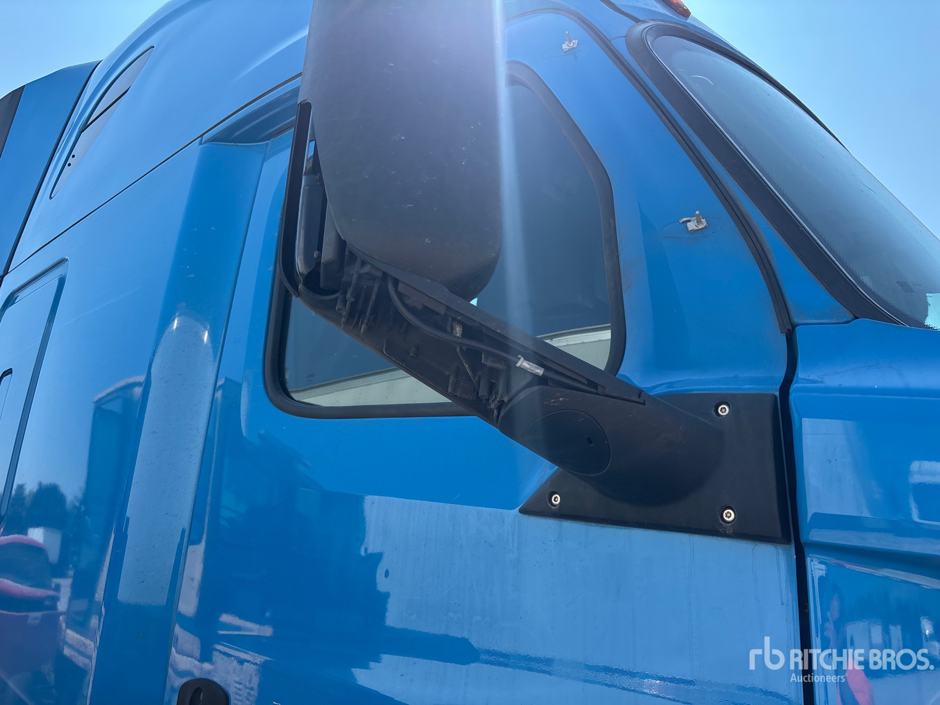 2021 Freightliner CASCADIA 126