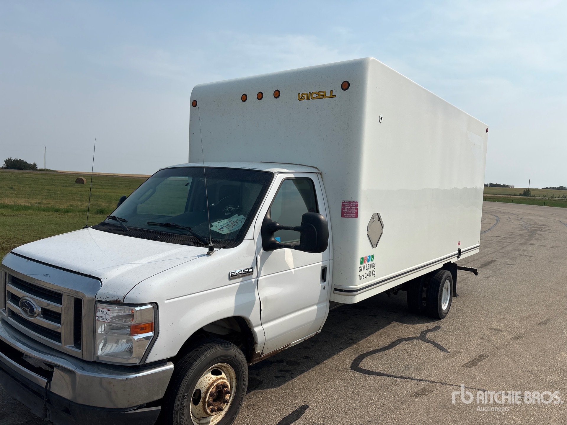 2021 Ford E450