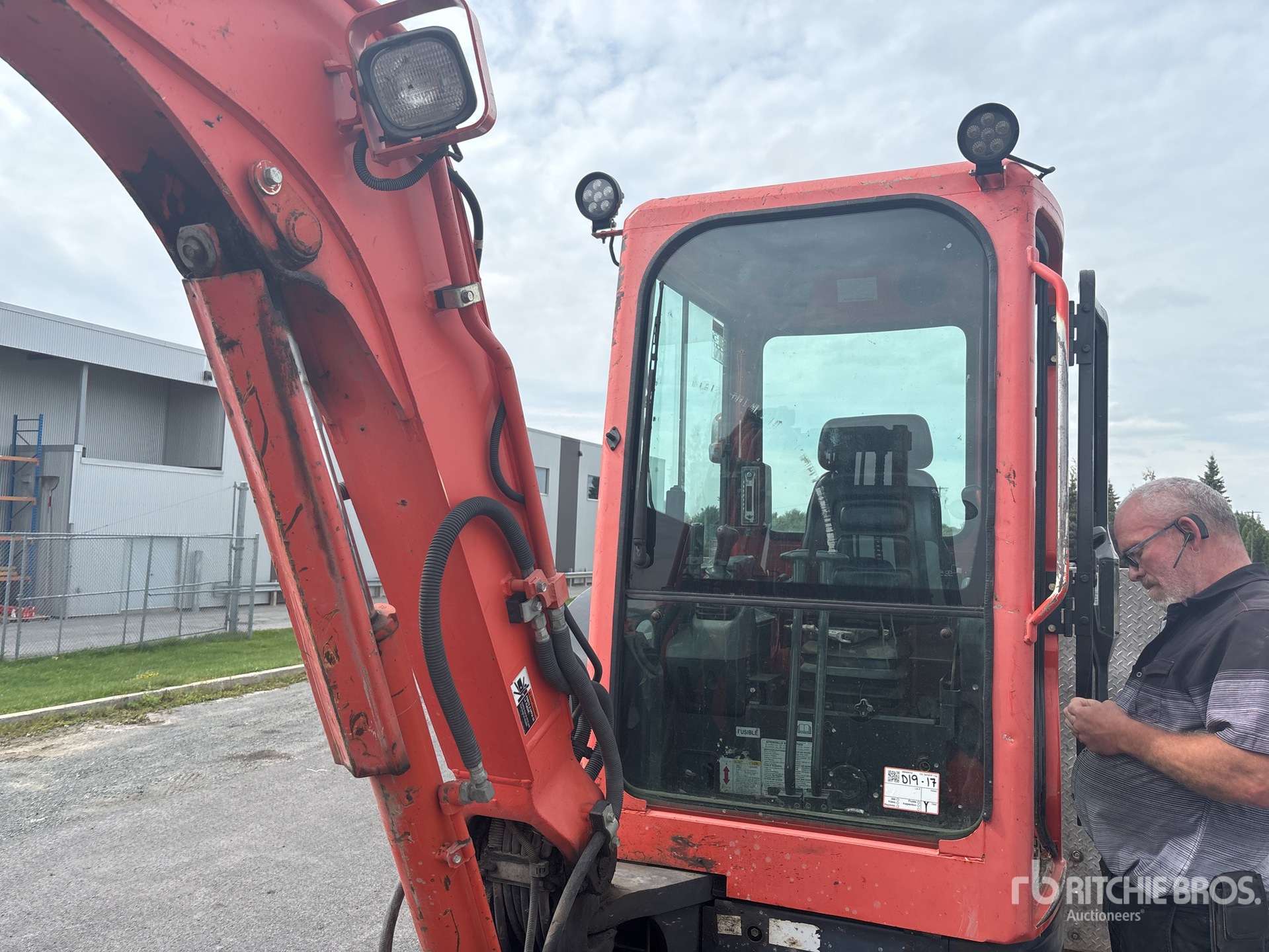 Photo of 2011 Kubota KX91-3S2