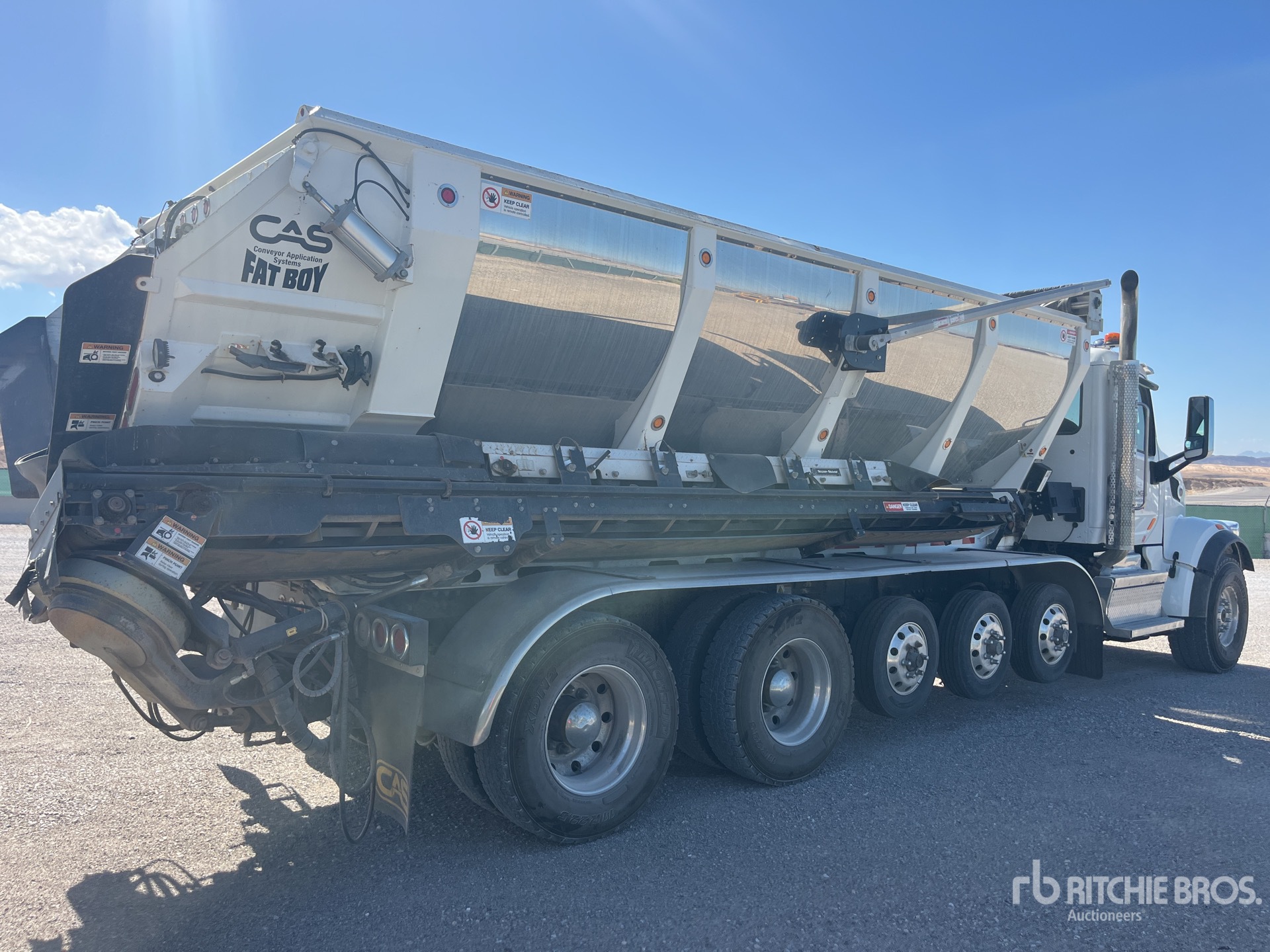2022 Peterbilt 567
