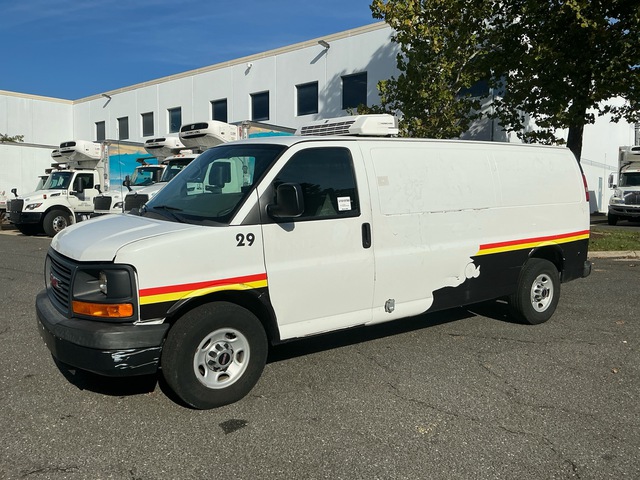 2015 GMC Savanna 3500 Cargo Van