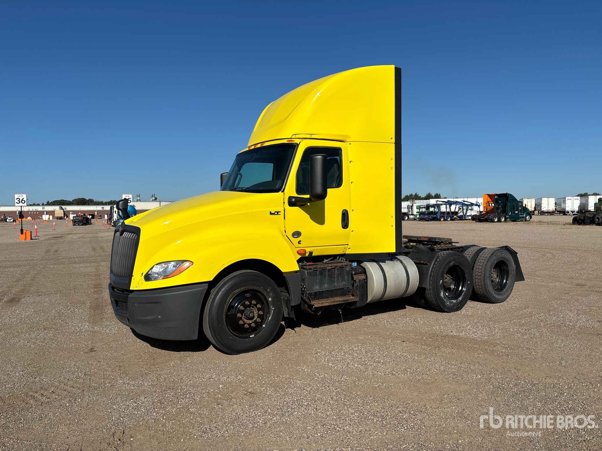 Photo of 2023 International LT625