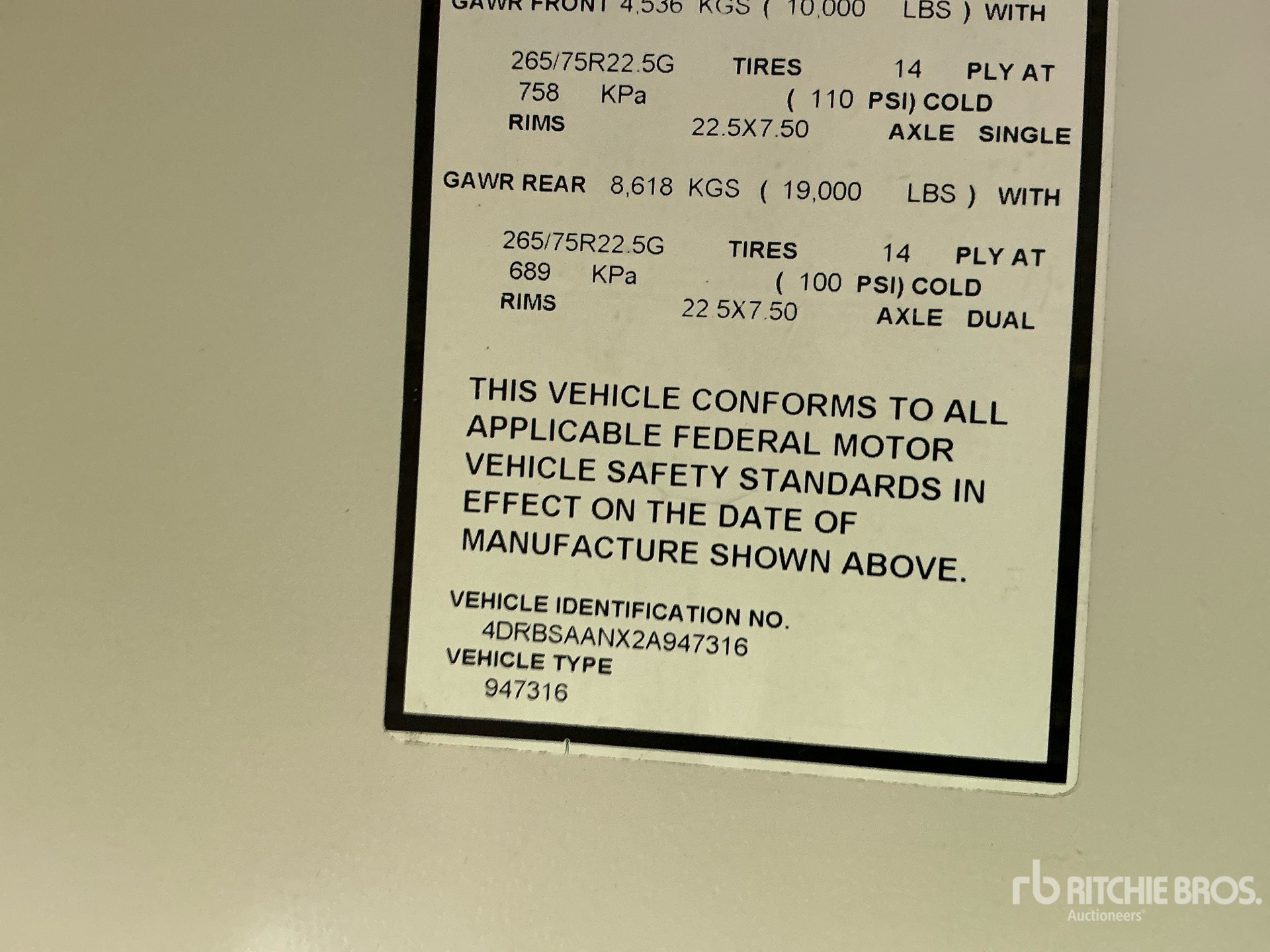 Photo of 2002 International 3000IC