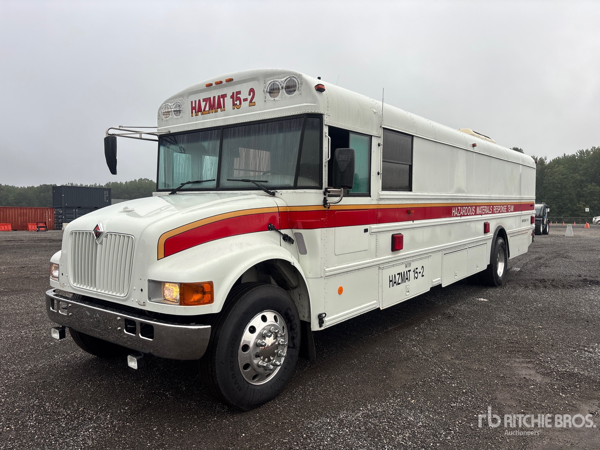 Photo of 2002 International 3000IC