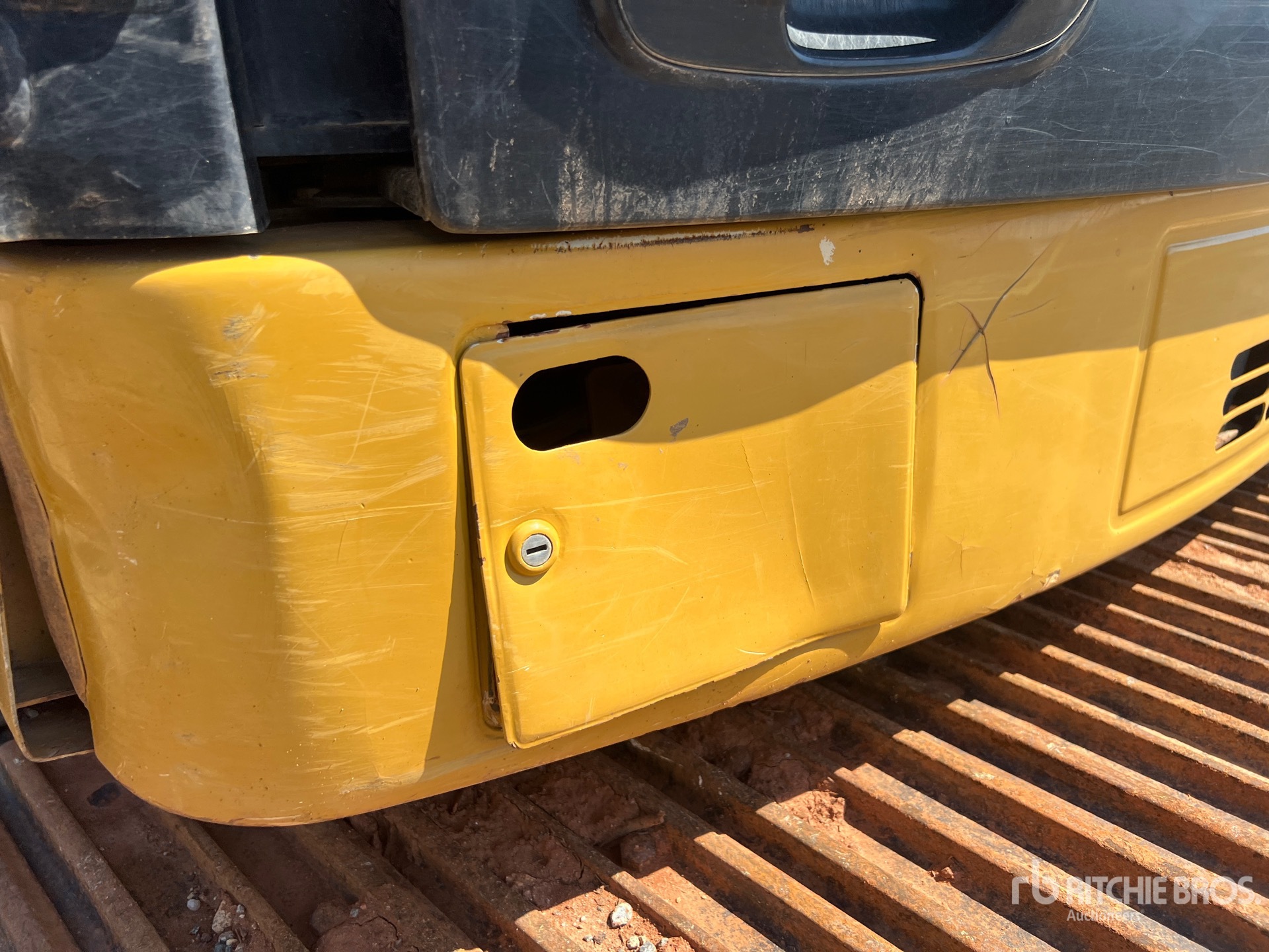2017 Caterpillar 315F LCR