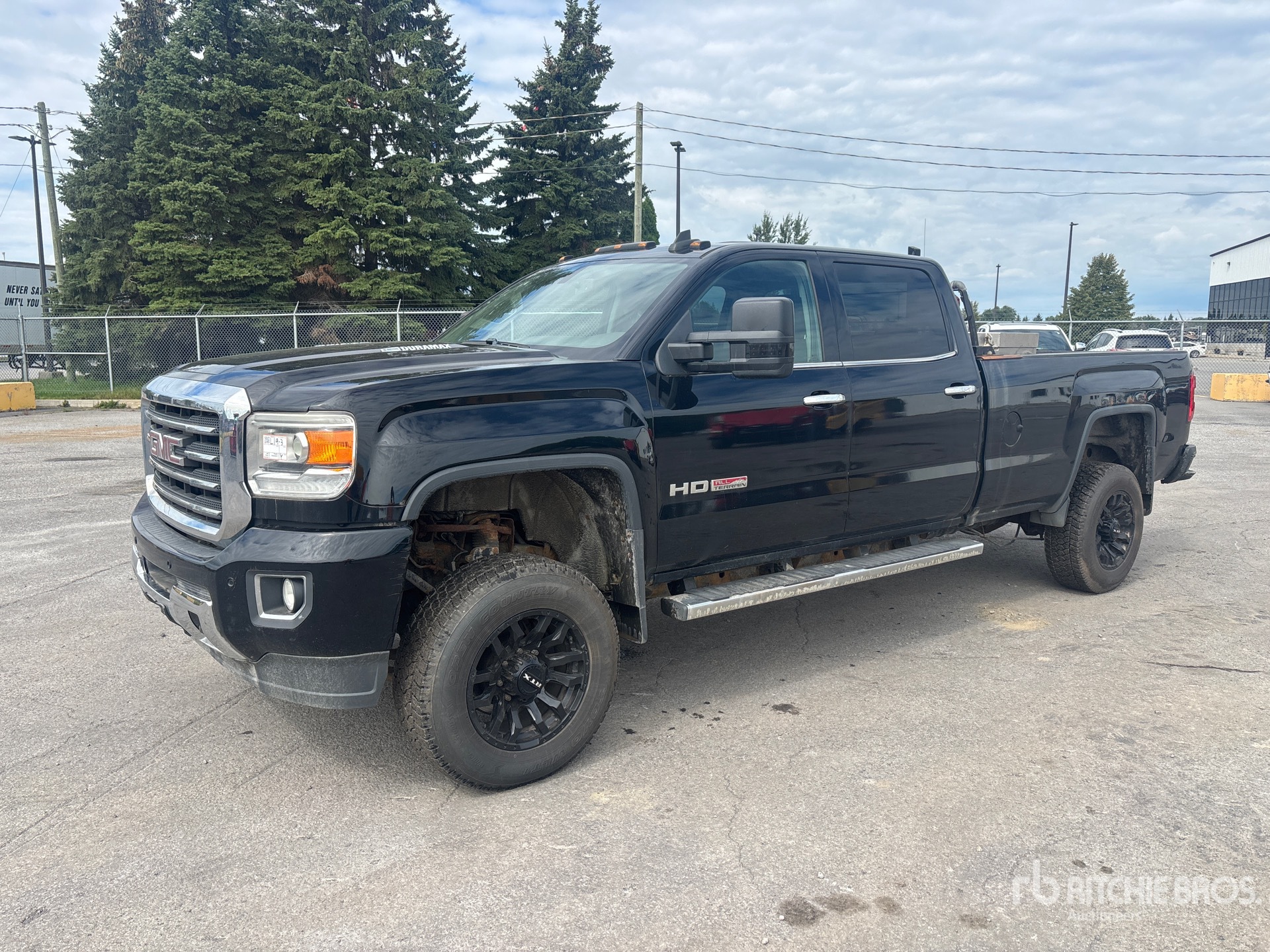 Photo of 2016 GMC SIERRA 2500HD
