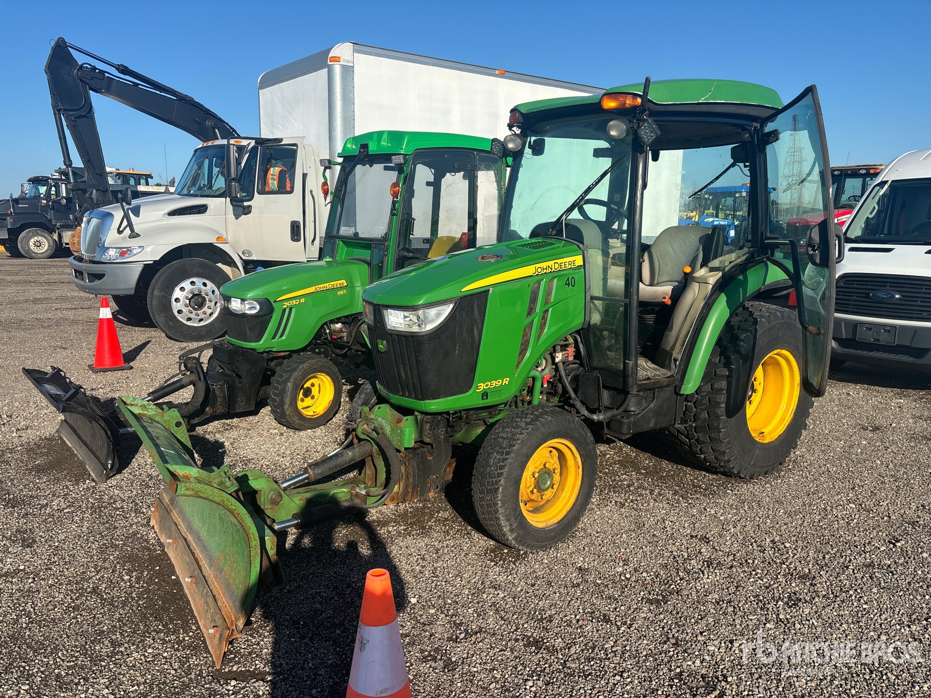 2017 John Deere 3039R