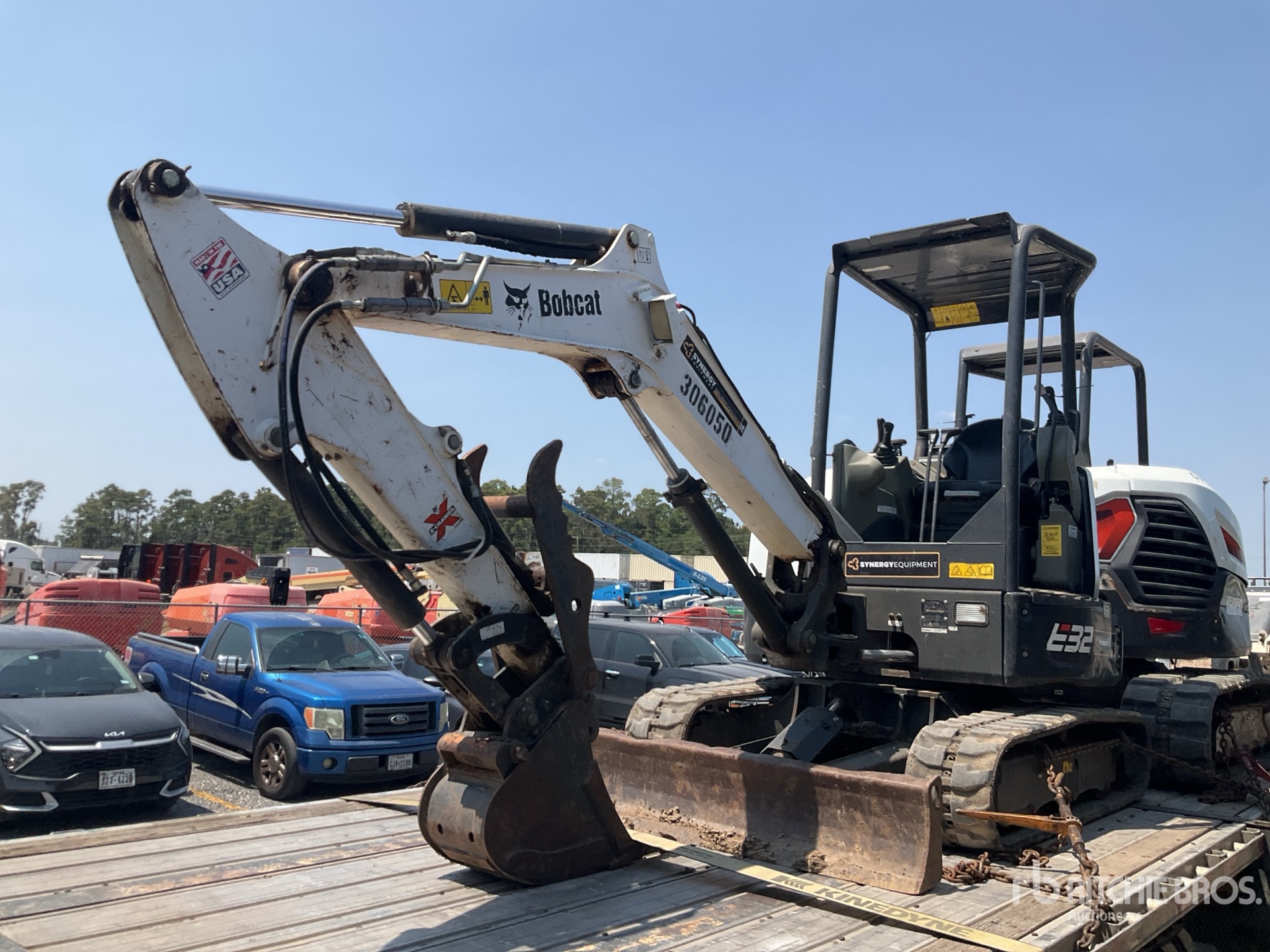 2019 Bobcat E32I
