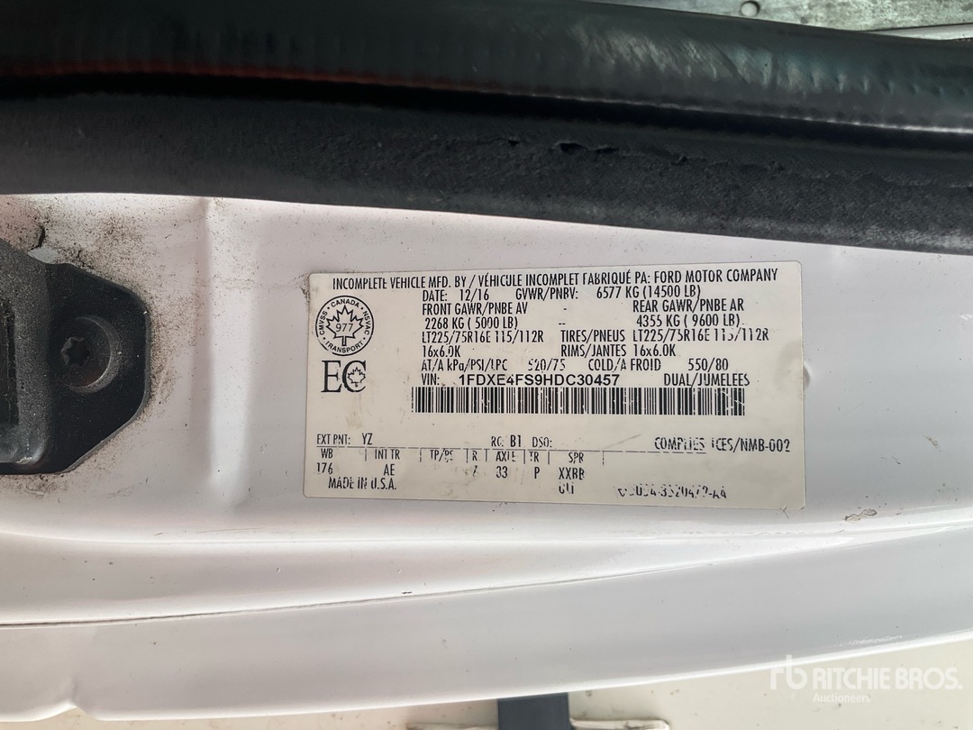 2017 Ford E450