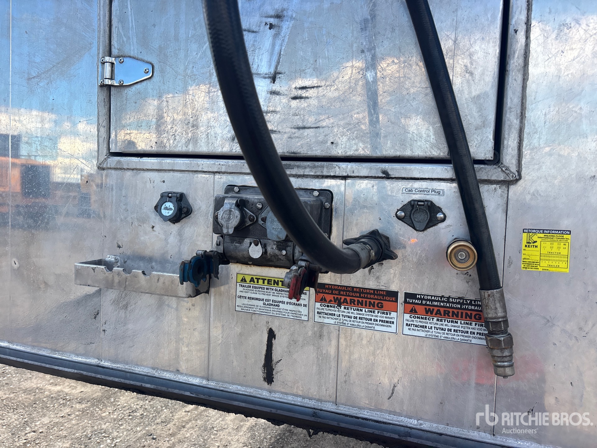 2012 Trout River 36 FT TRI/A ALUMINUM