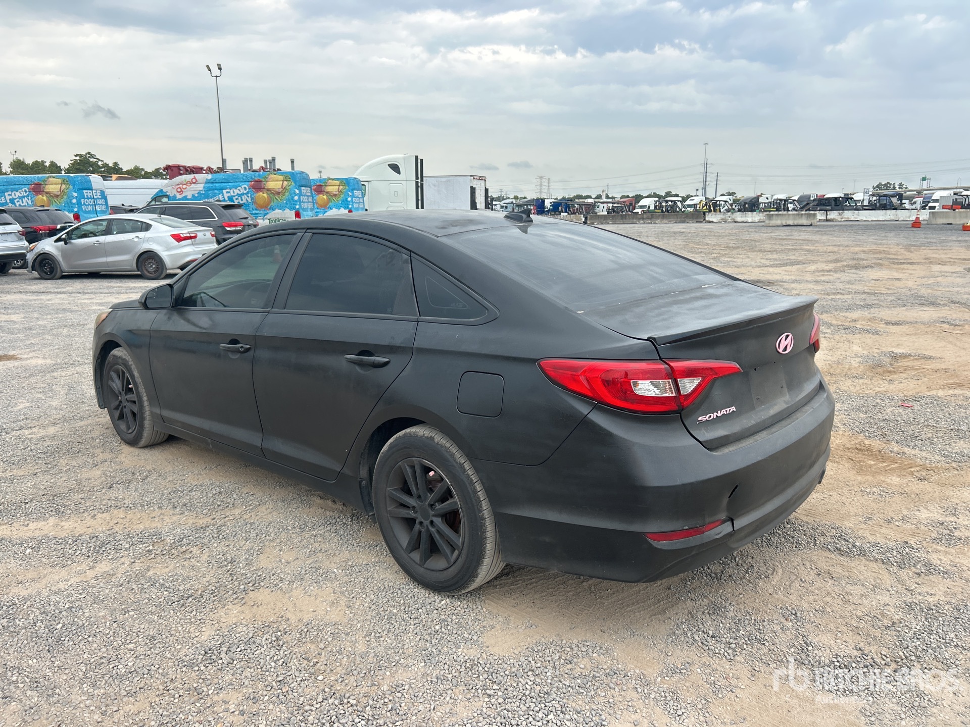 General Appearance with Picture, Left Rear Corner