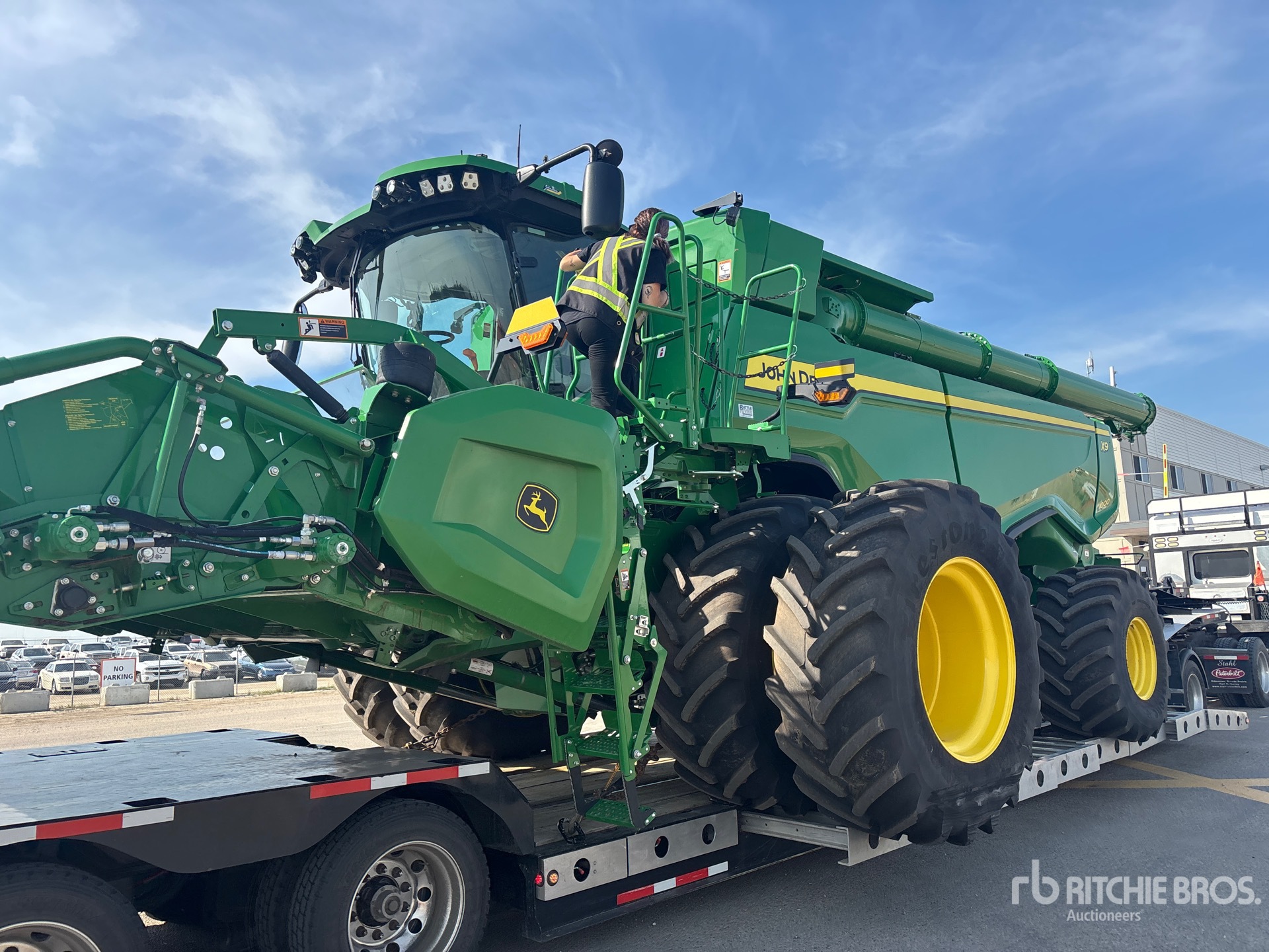 Photo of 2024 John Deere X91000