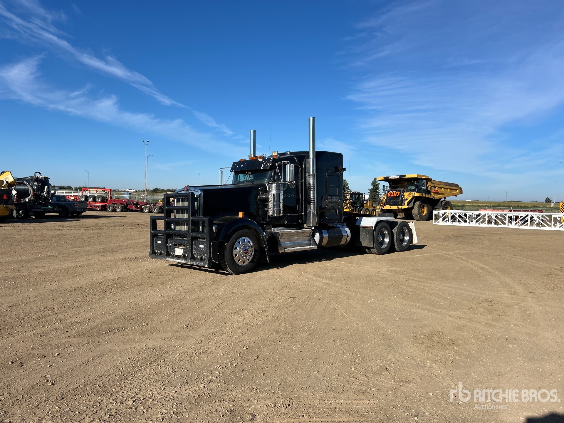 2023 Kenworth W900L