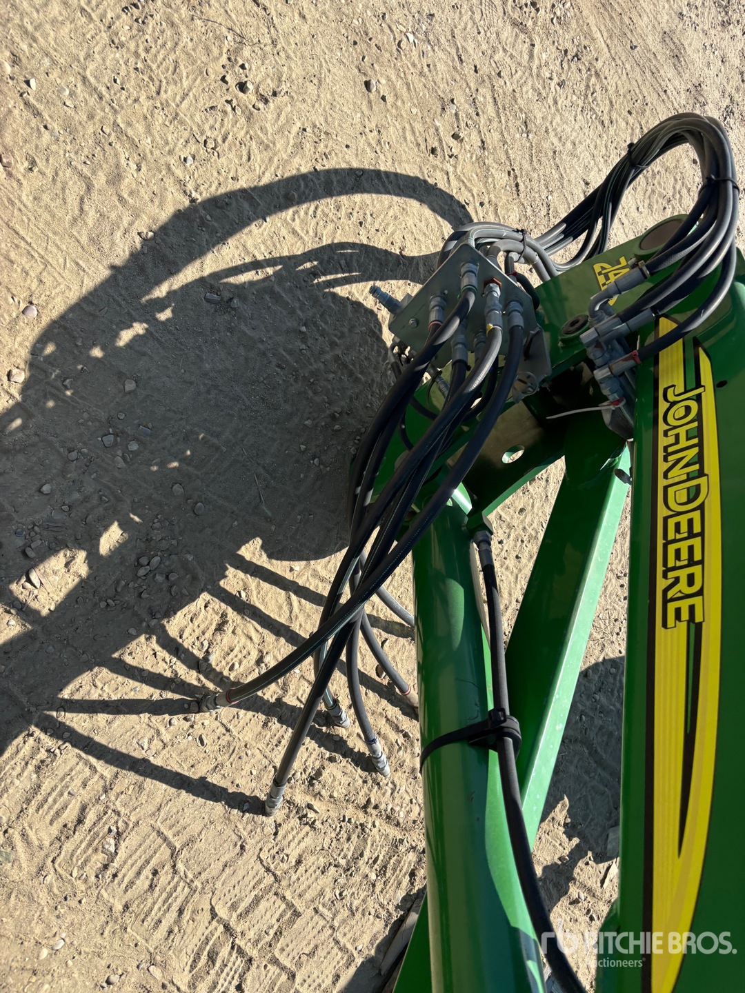 John Deere 97 IN 2-POINT GRAPPLE