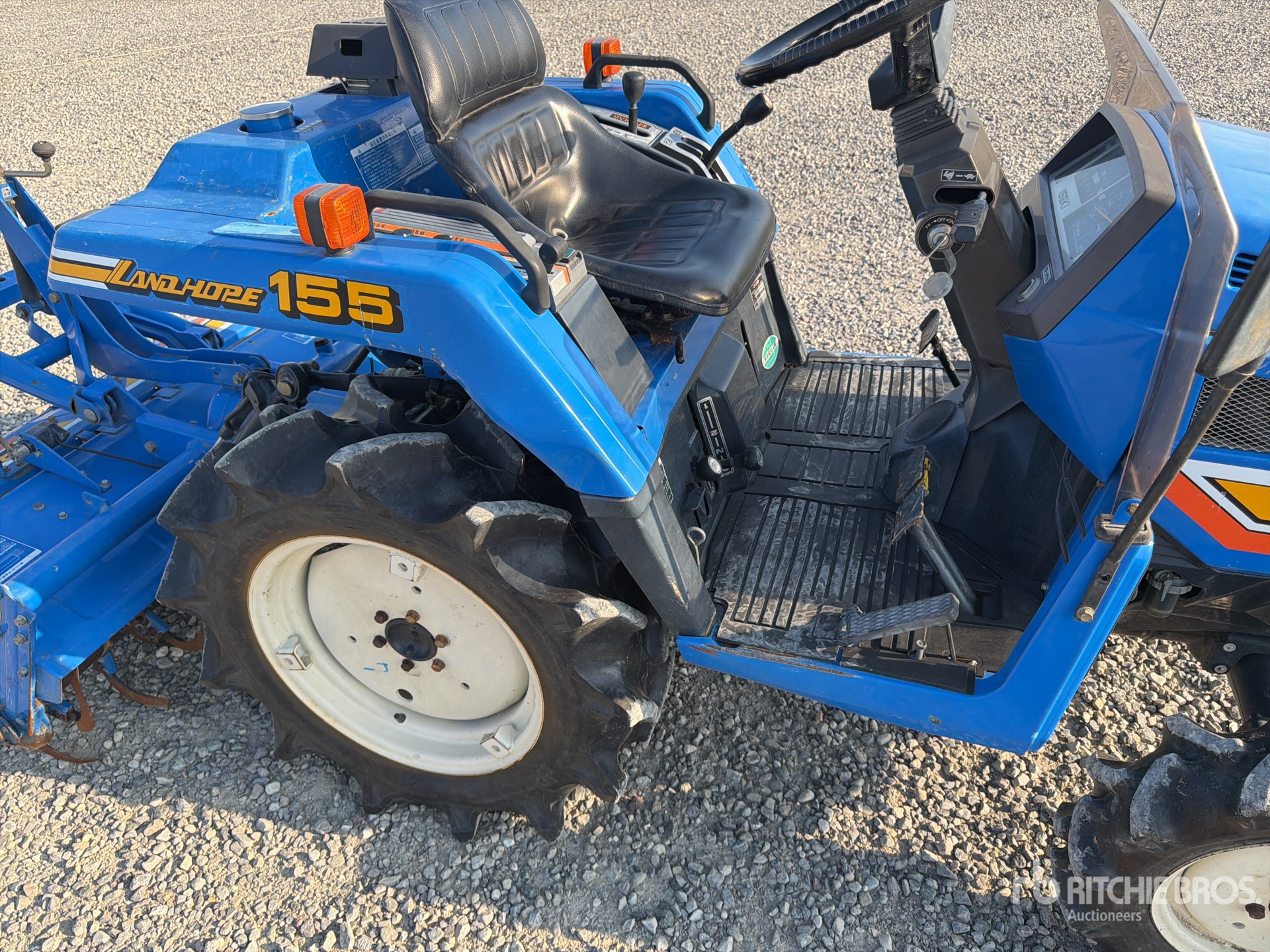 Iseki LANDHOPE 155