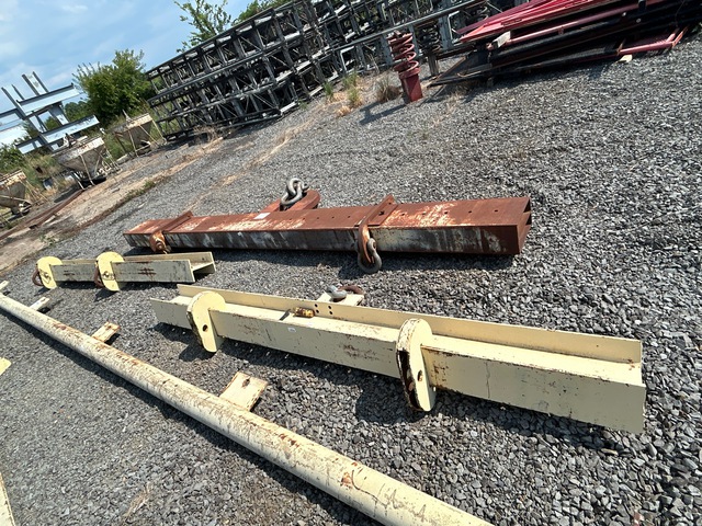 Quantity of (3) 180 in Spreader Bar