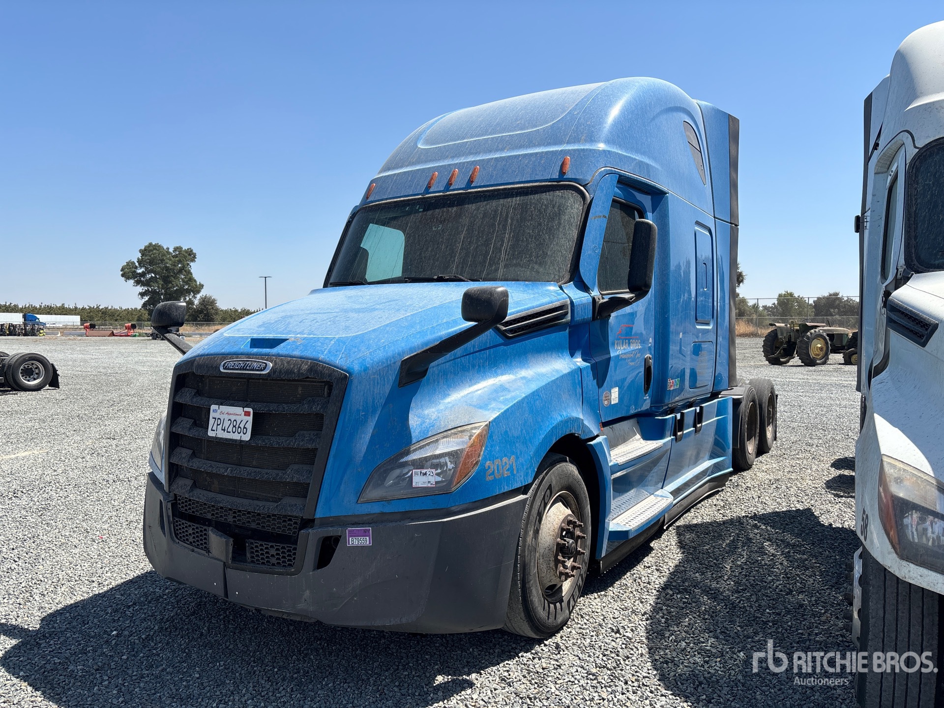 Photo of 2021 Freightliner CASCADIA 126
