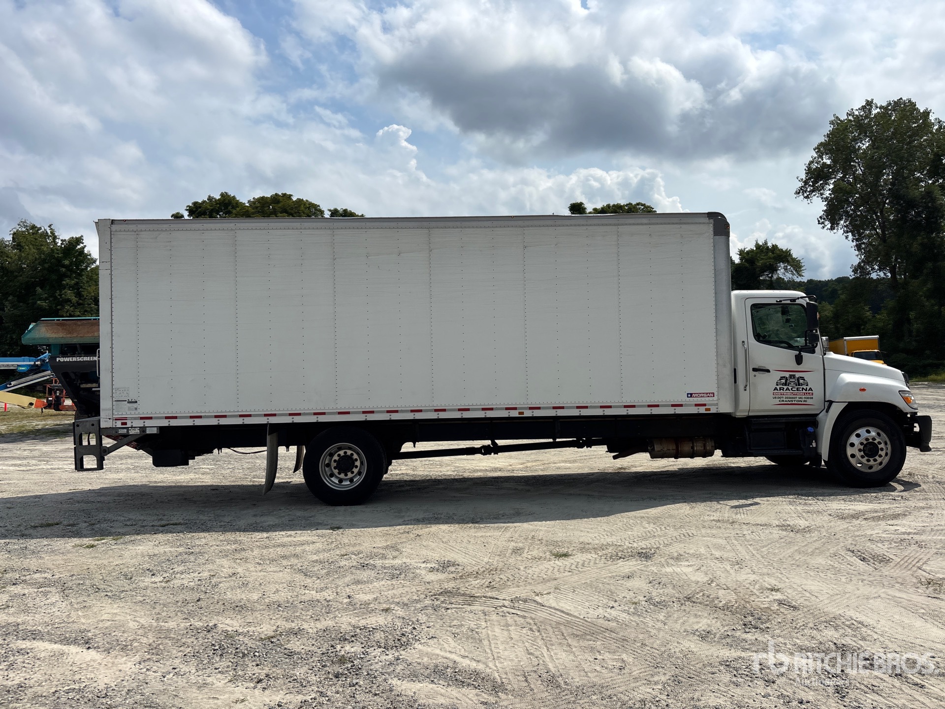 2022 Hino L6