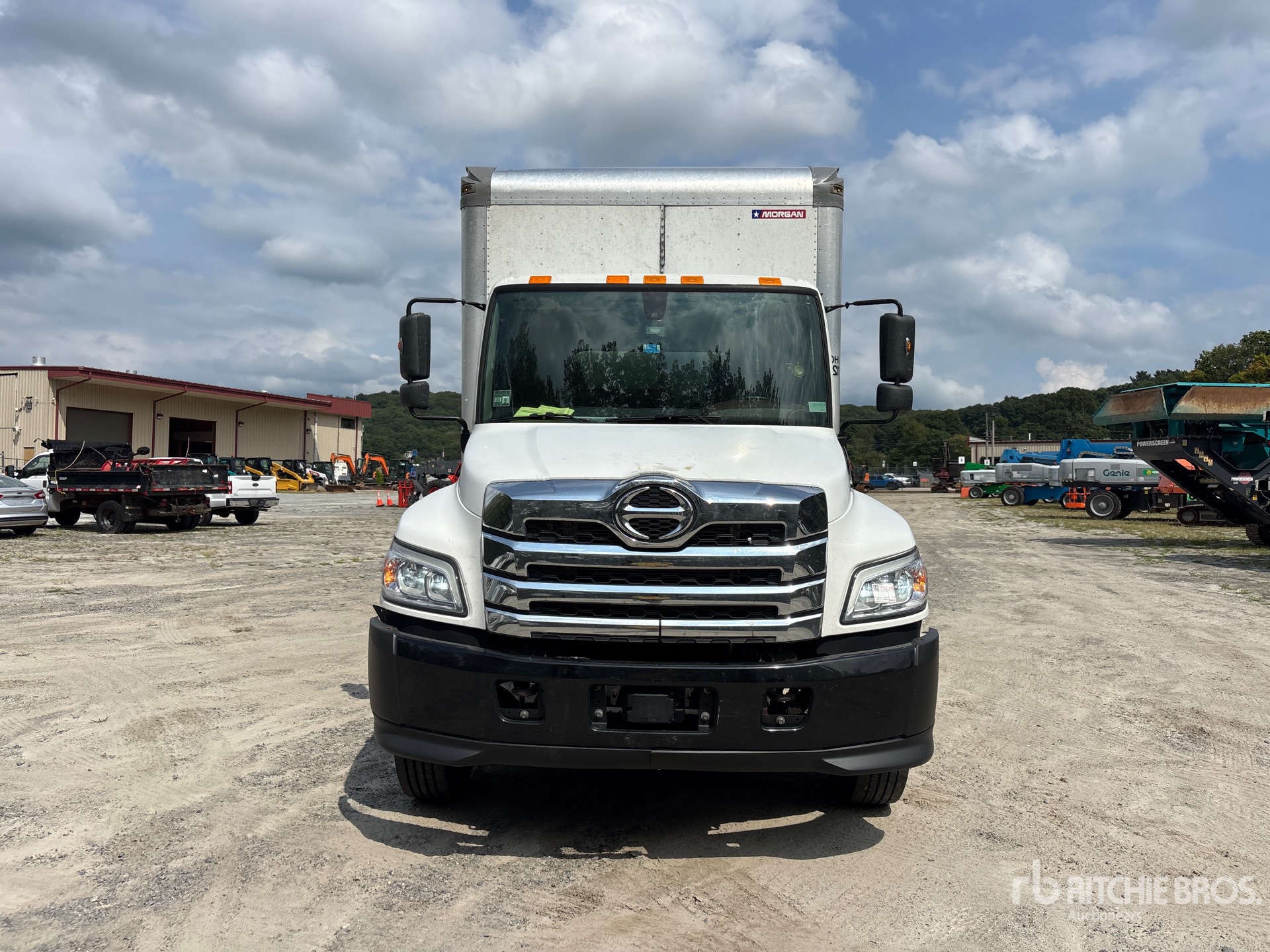 2022 Hino L6