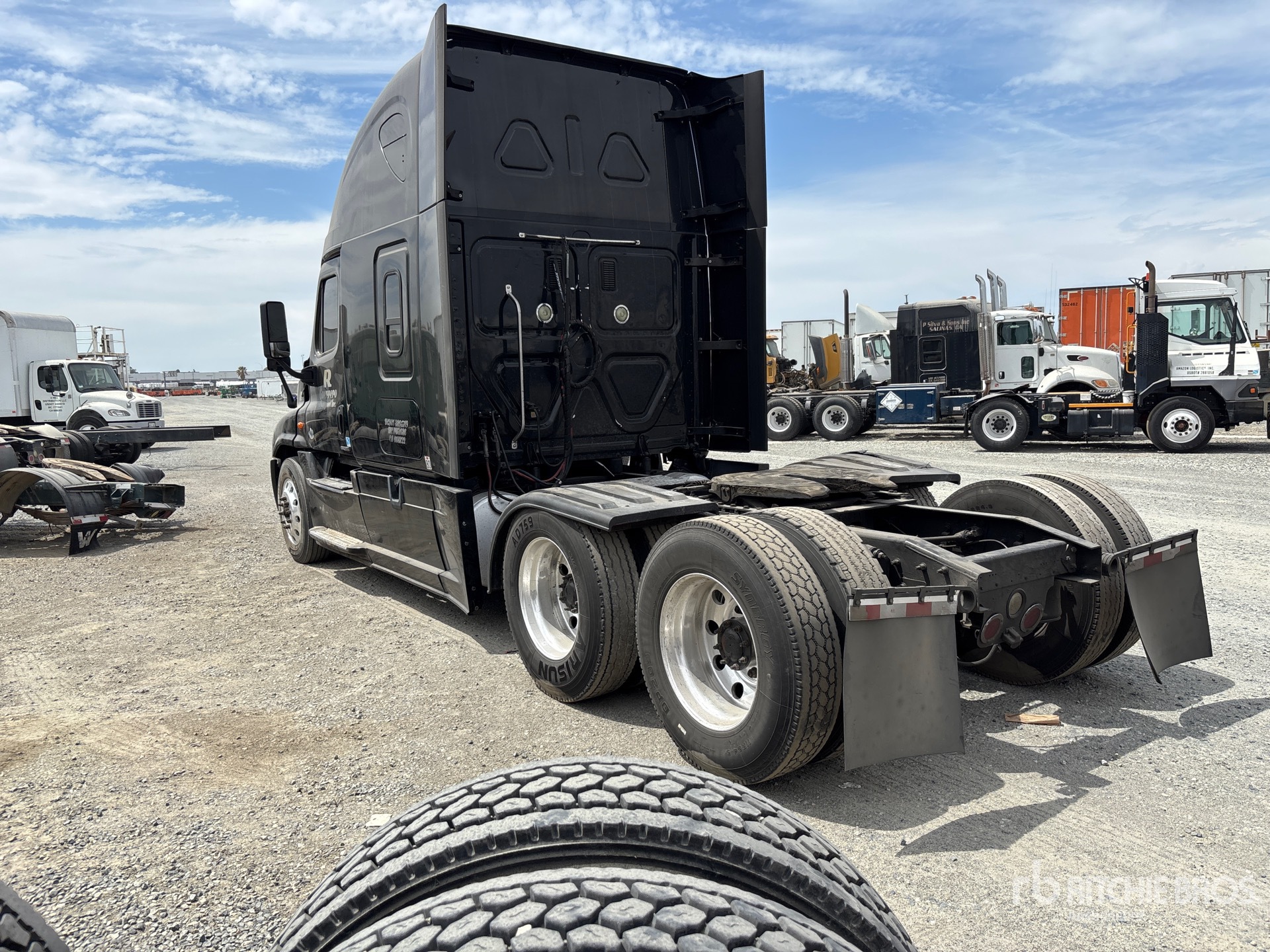 2016 Freightliner CASCADIA 125