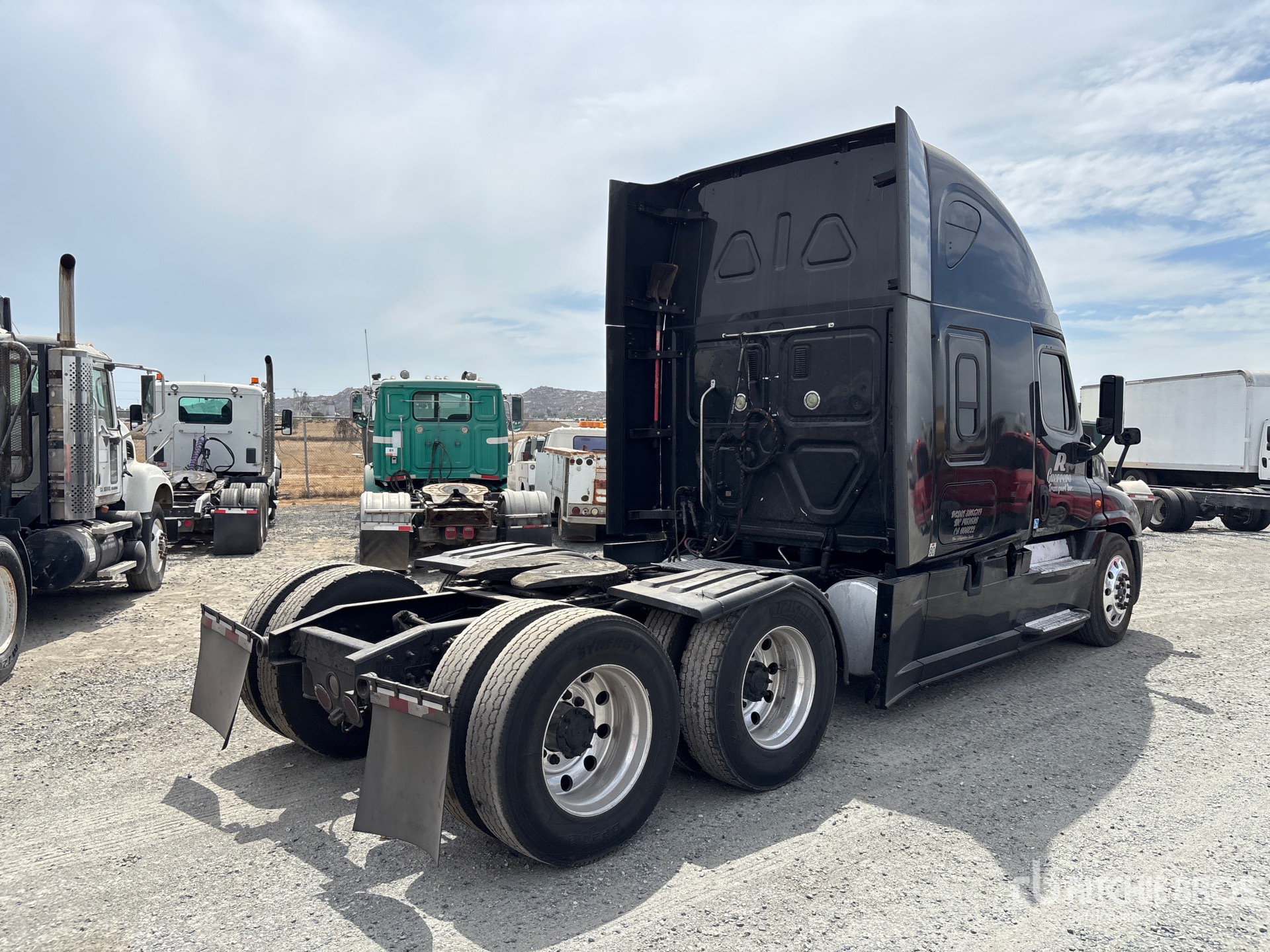 2016 Freightliner CASCADIA 125