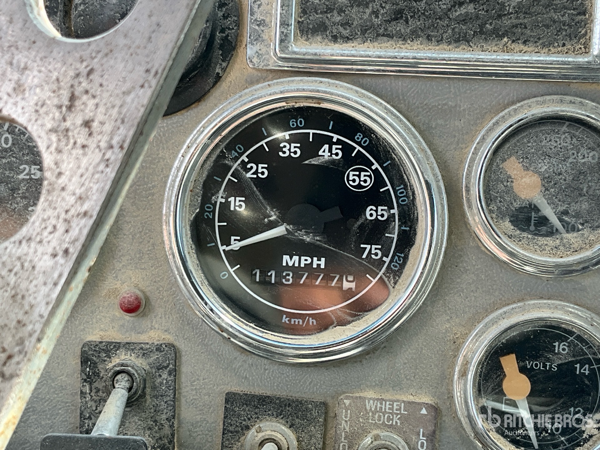 General Appearance with Hour Meter / Odometer