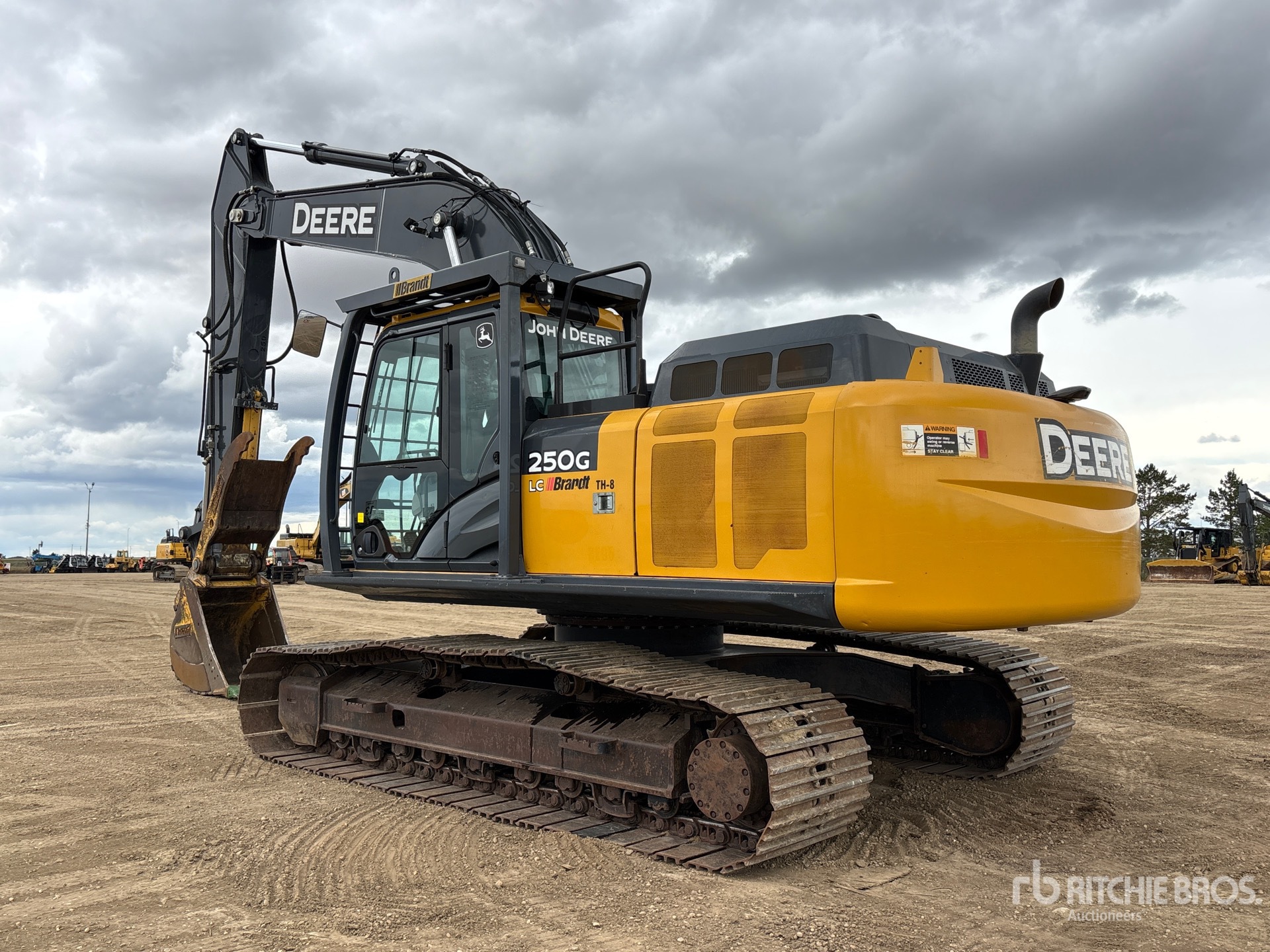 2018 John Deere 250G LC