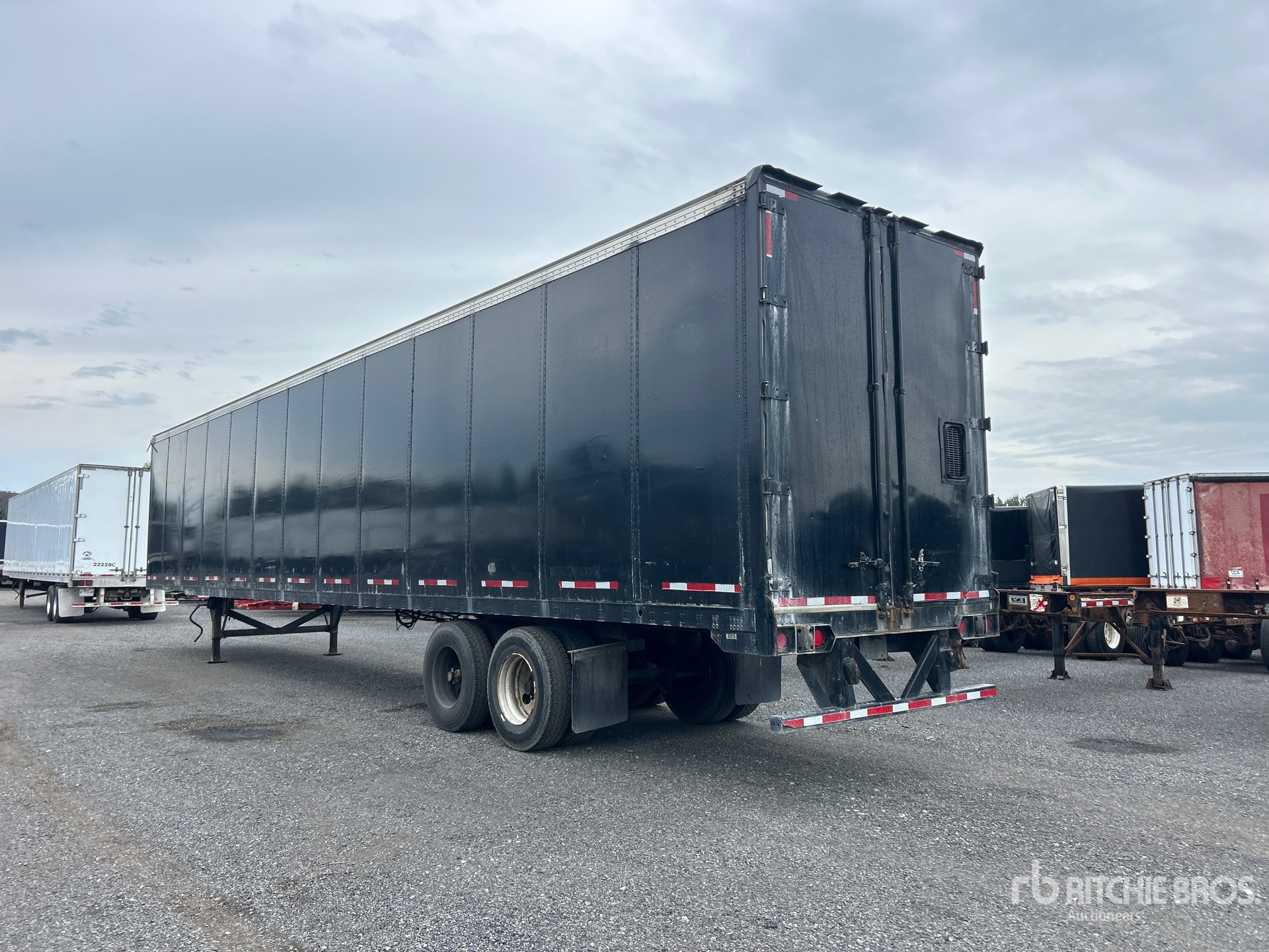 2012 Vanguard 53 FT T/A