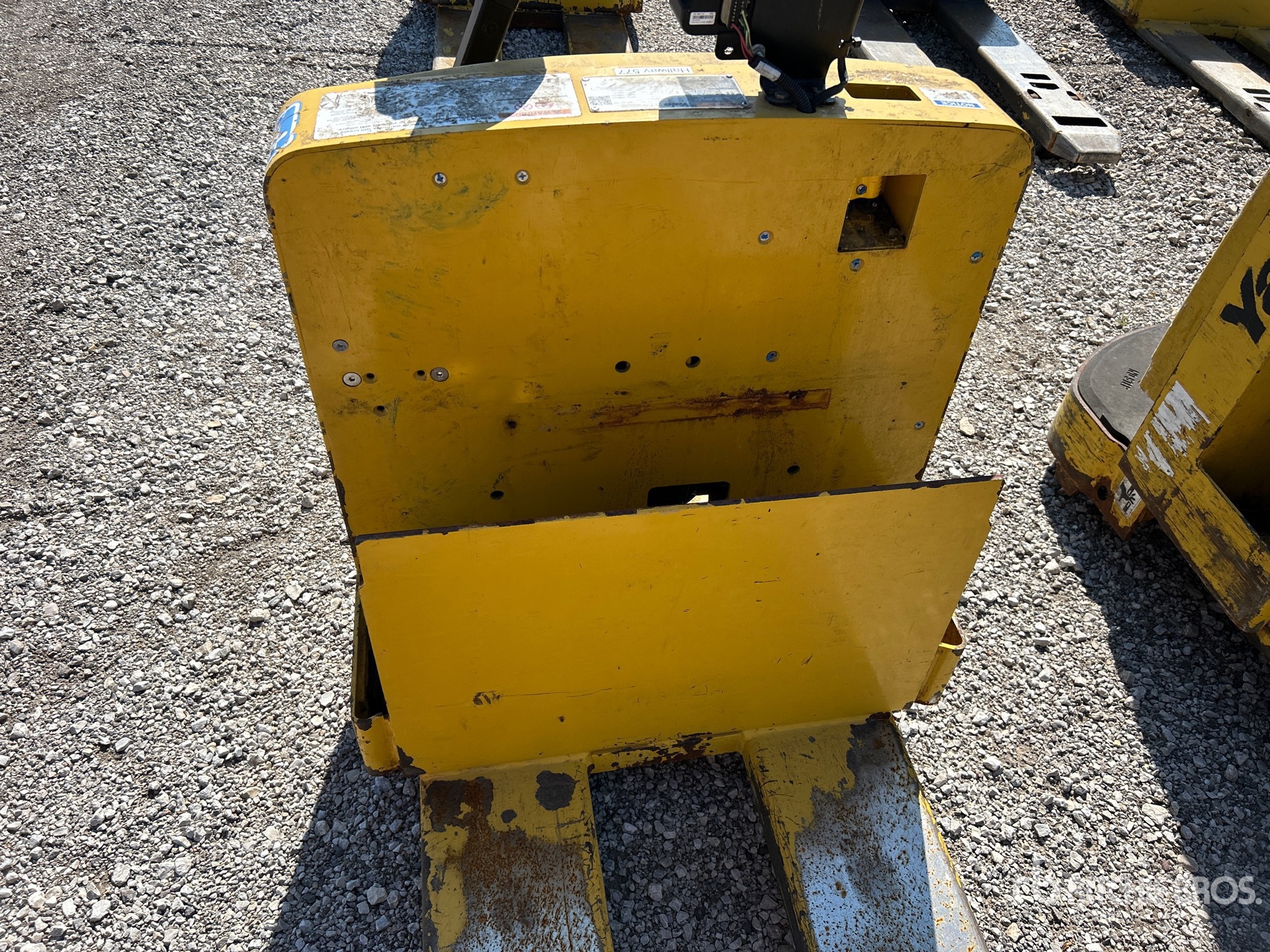 2023 Yale MPW065SEN12T274