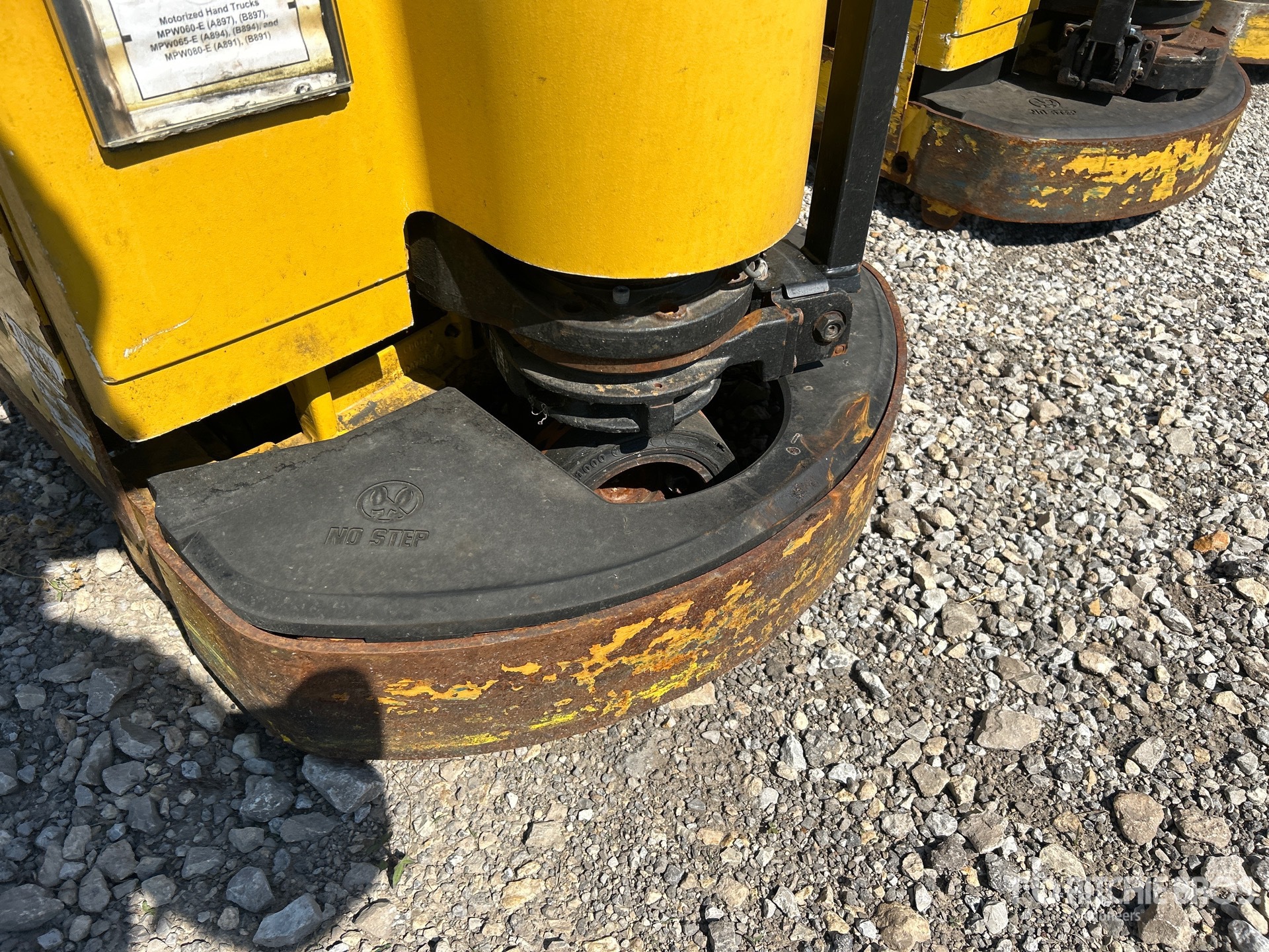 2023 Yale MPW065SEN12T274