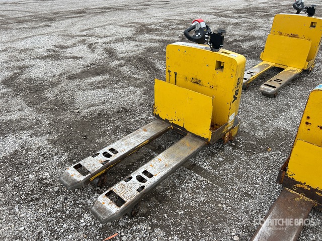 2022 Yale MPW065-E Pallet Jack