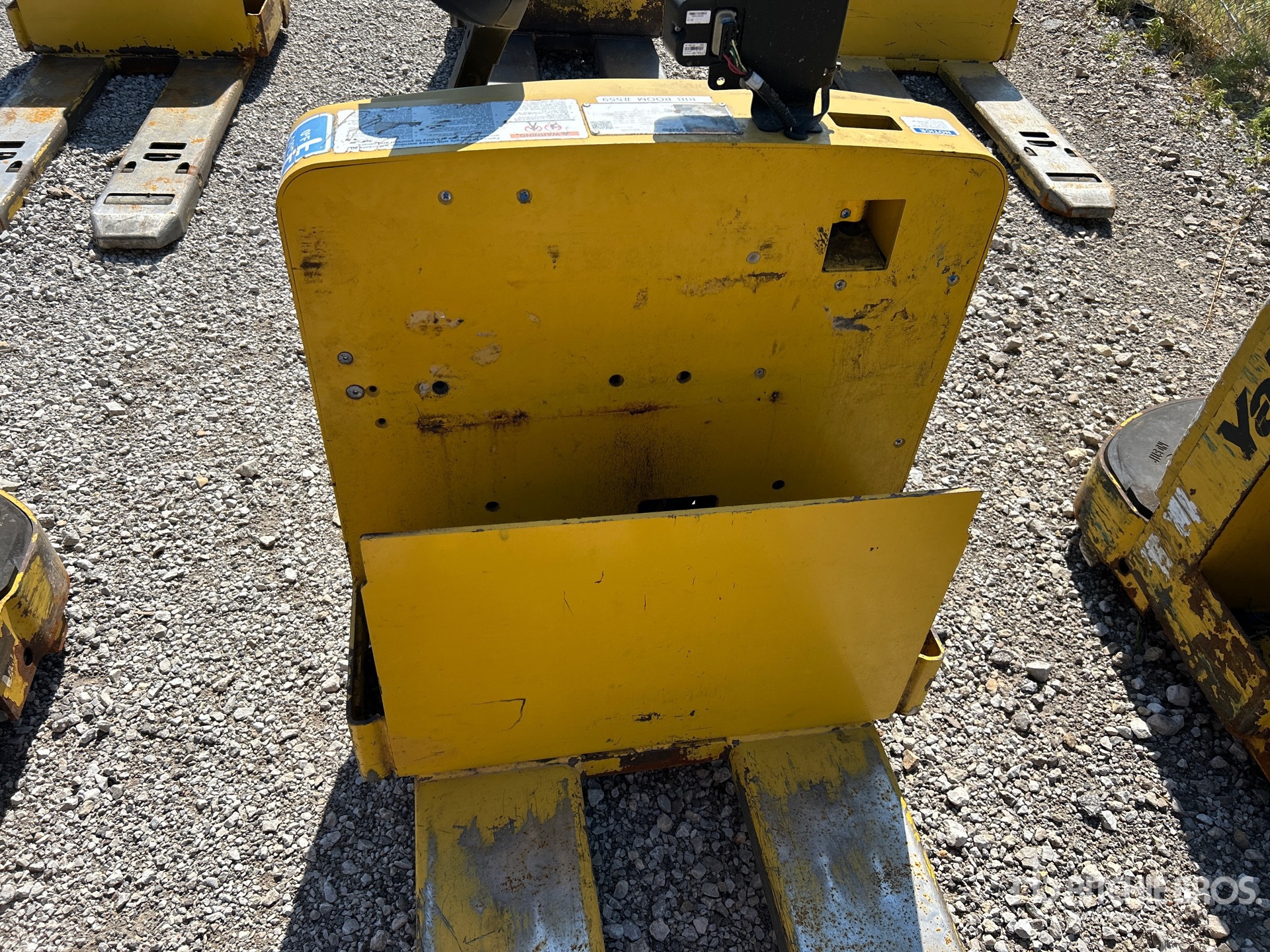 2022 Yale MPW065SEN12T274