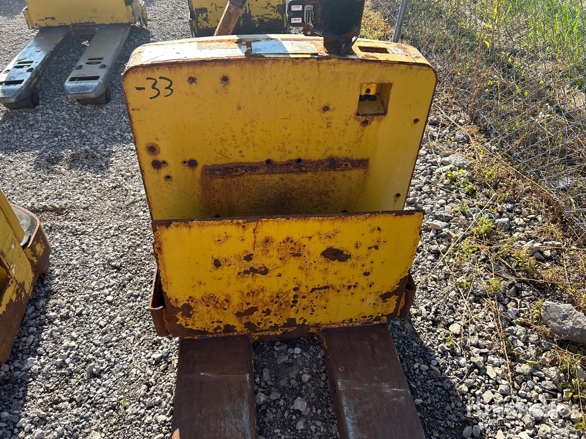 2022 Yale MPW065SEN12T274