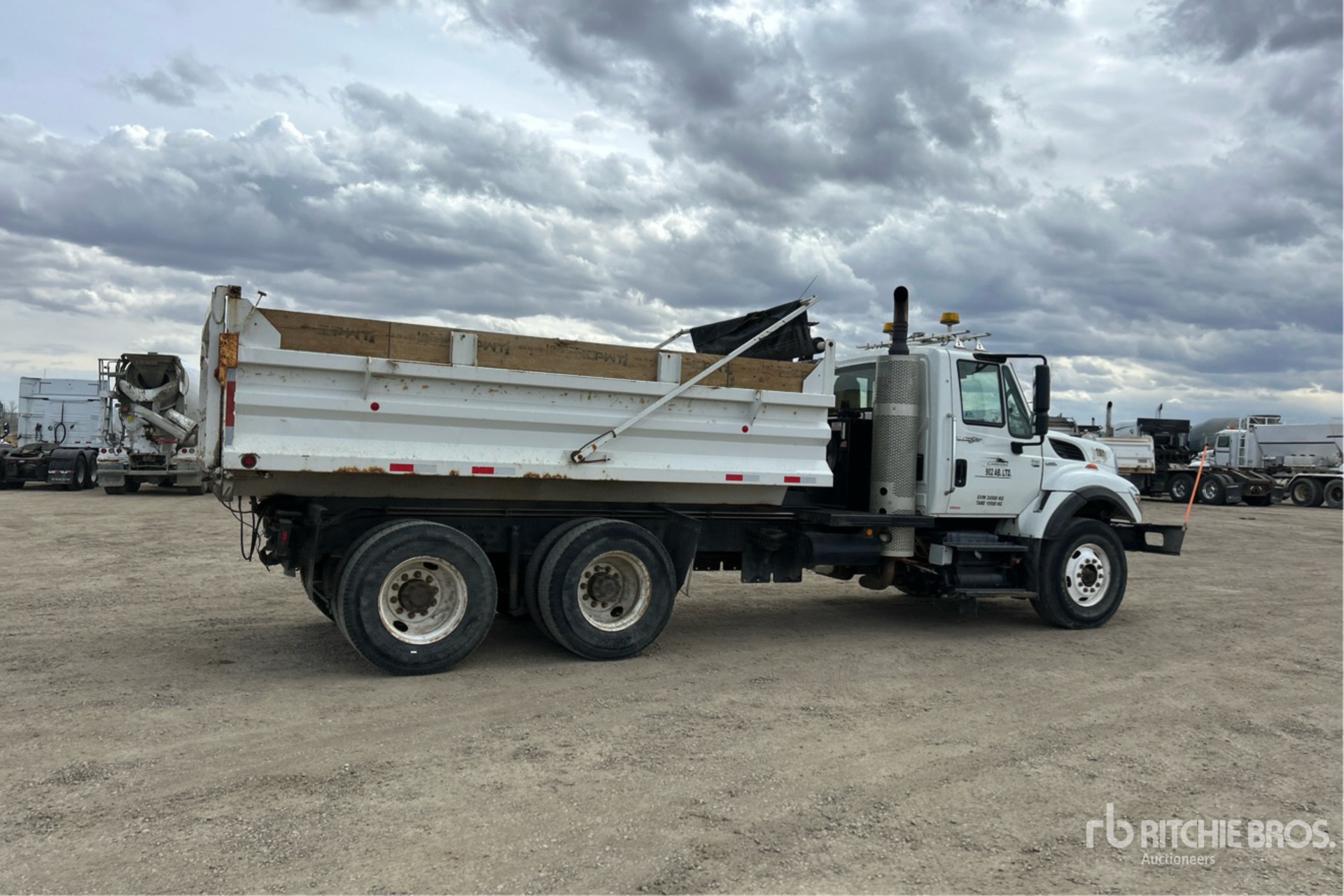 2008 International 7400