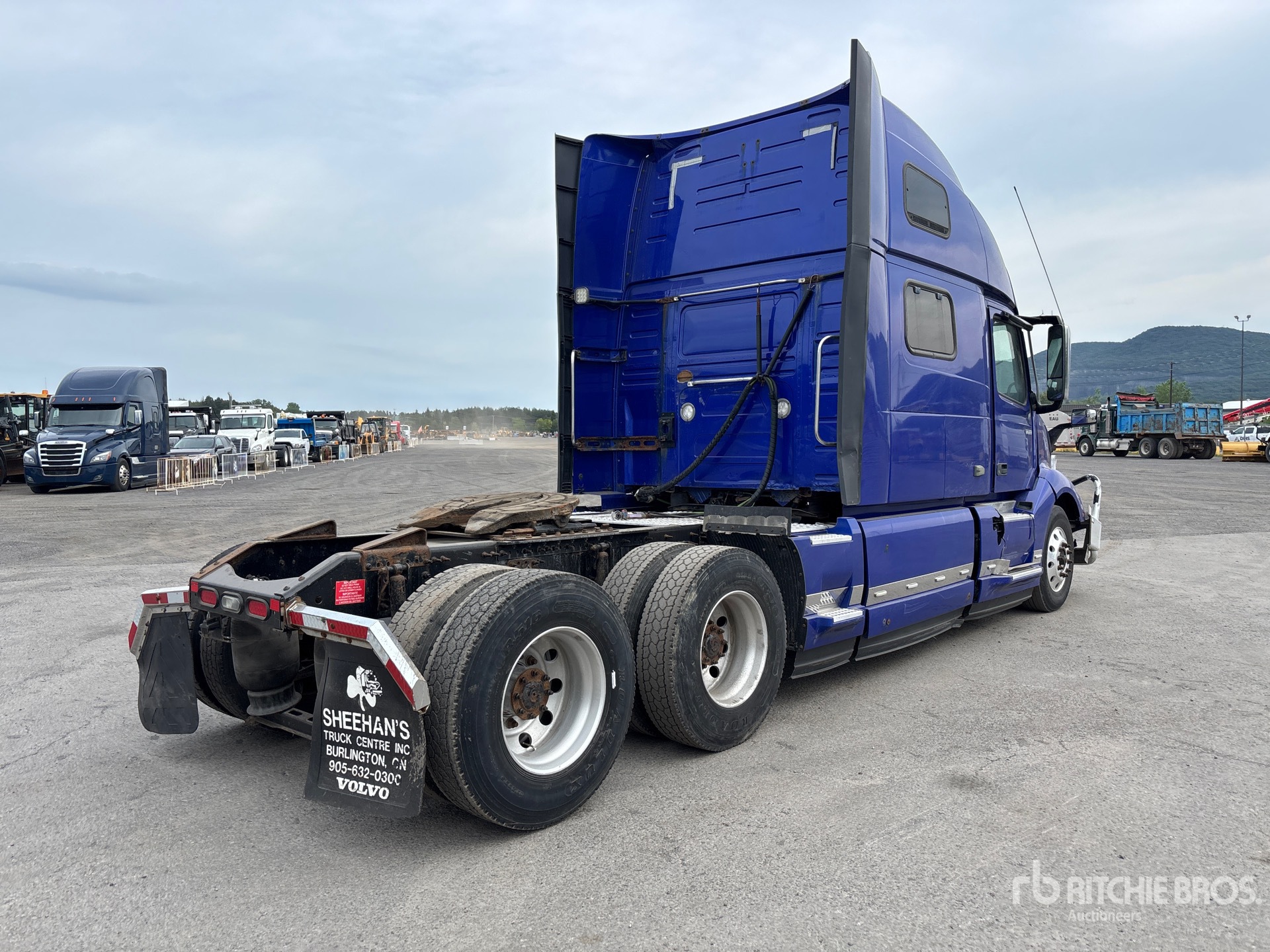 2018 Volvo VNL860