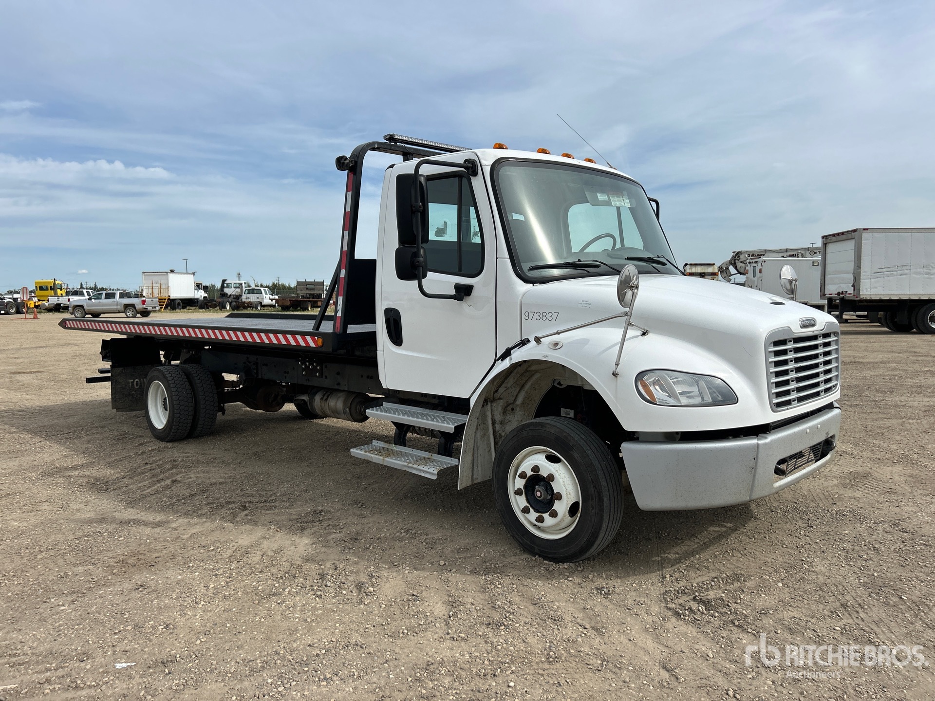 2020 Freightliner M2 106