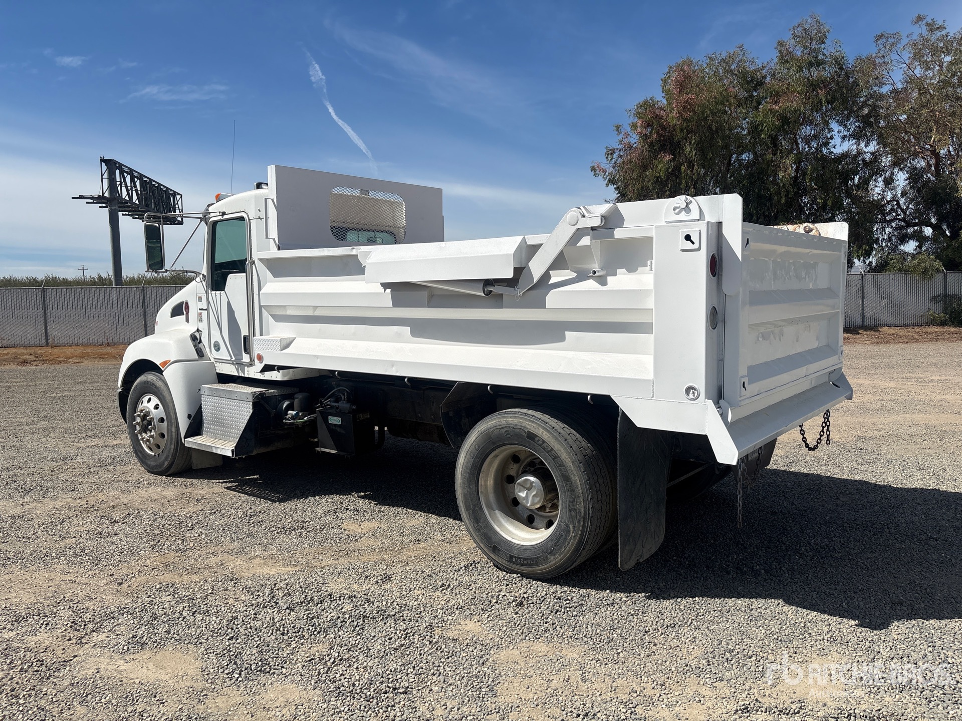 2010 Kenworth T370