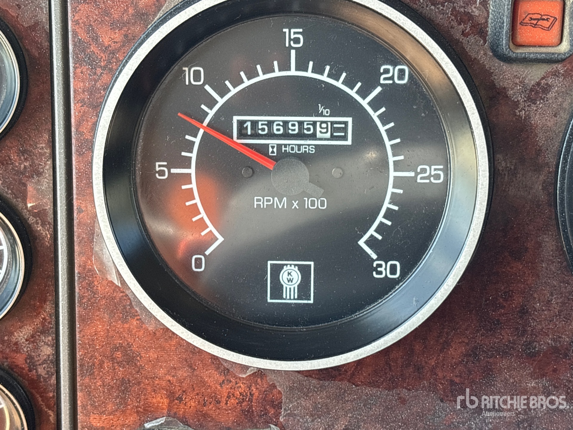 2010 Kenworth T370