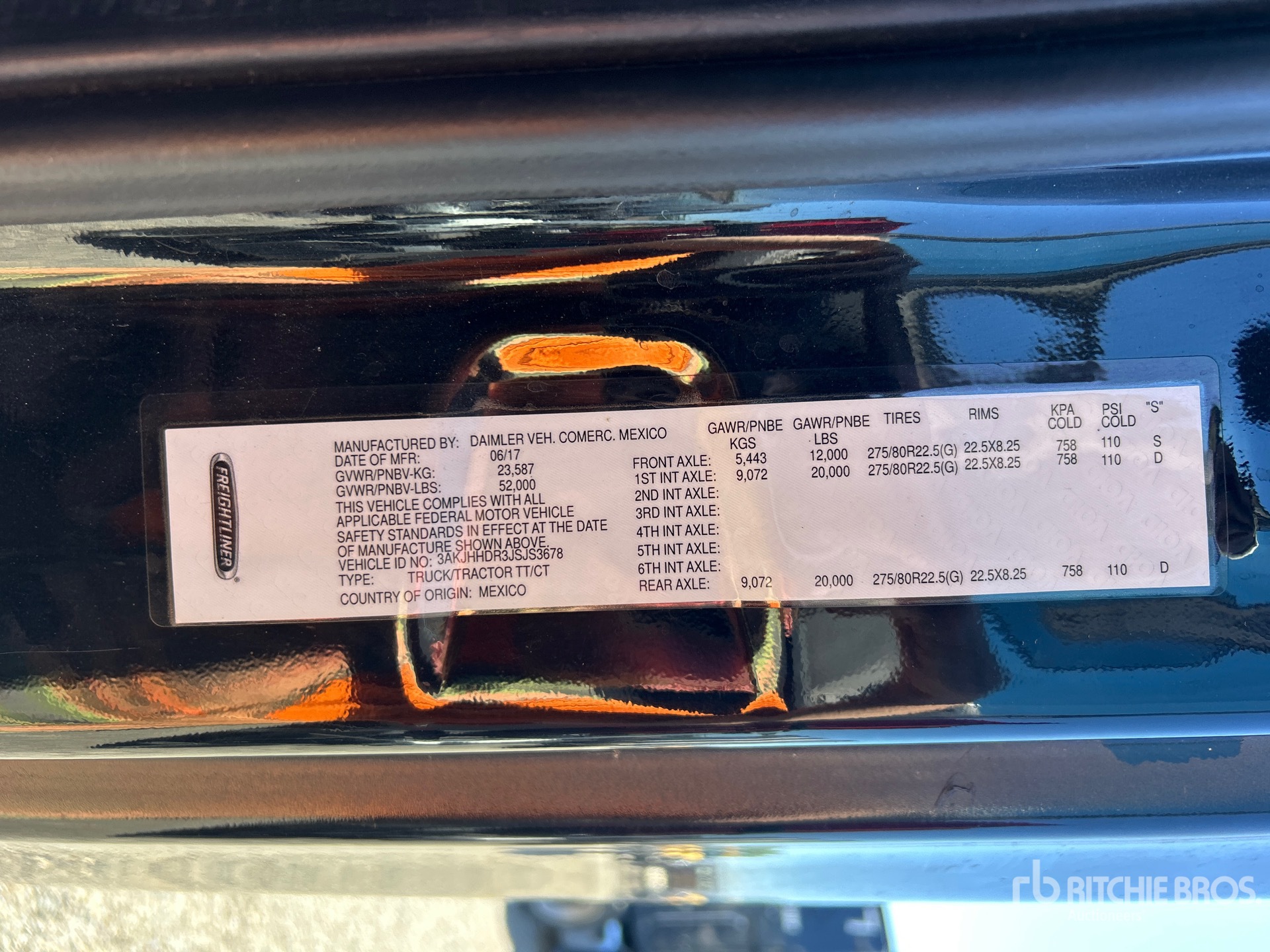 2018 Freightliner CASCADIA 126