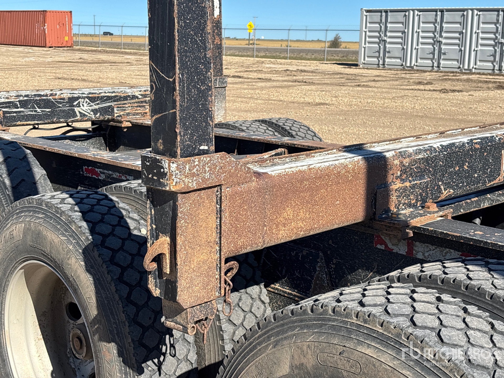 2018 Doepker 53 FT TRI/A HAYRACK