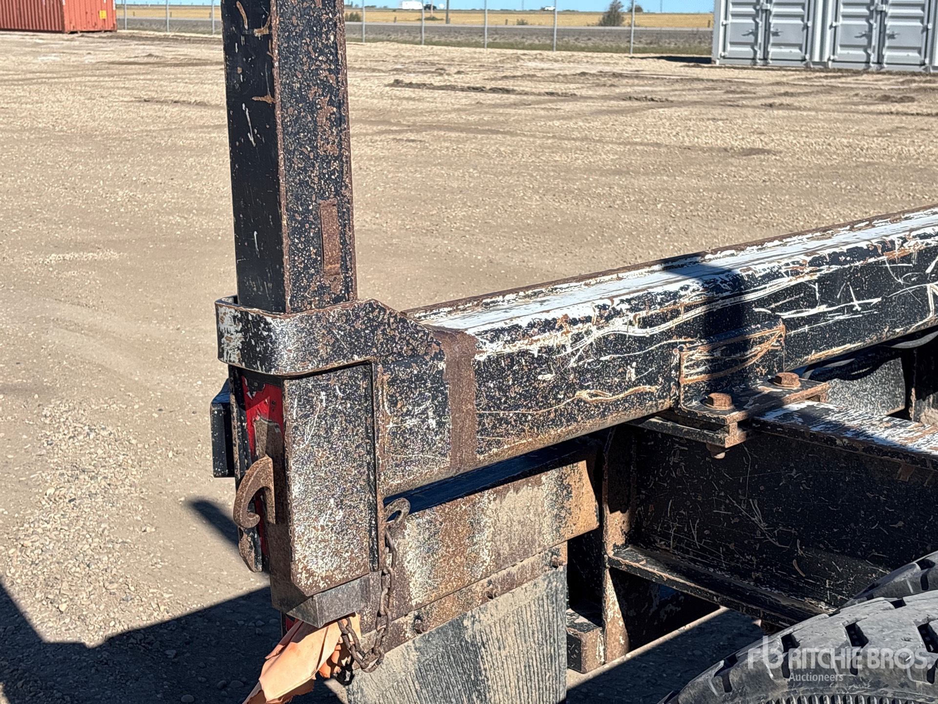 2018 Doepker 53 FT TRI/A HAYRACK