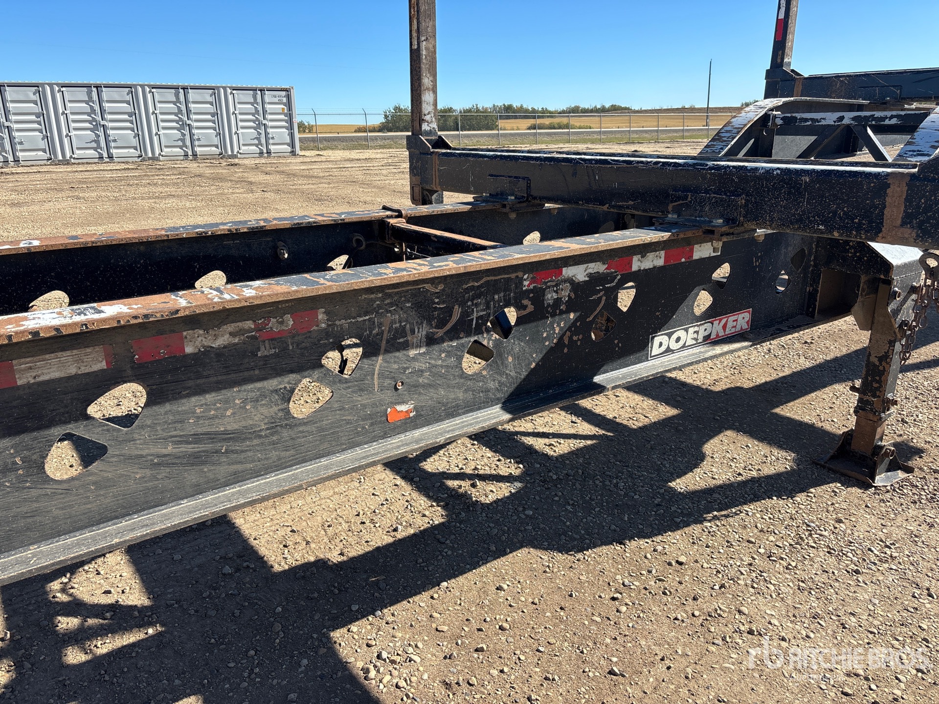 2018 Doepker 53 FT TRI/A HAYRACK