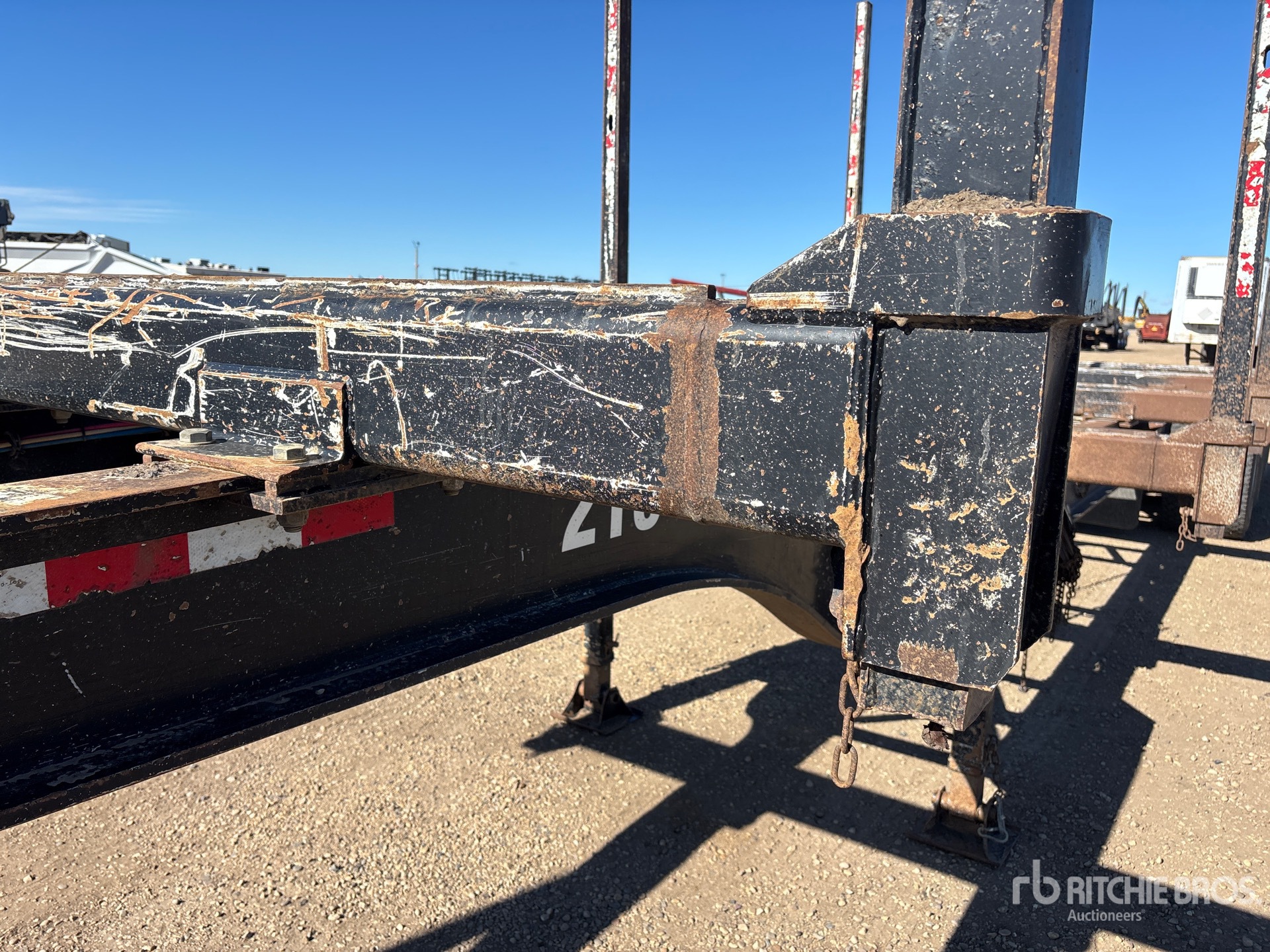 2018 Doepker 53 FT TRI/A HAYRACK
