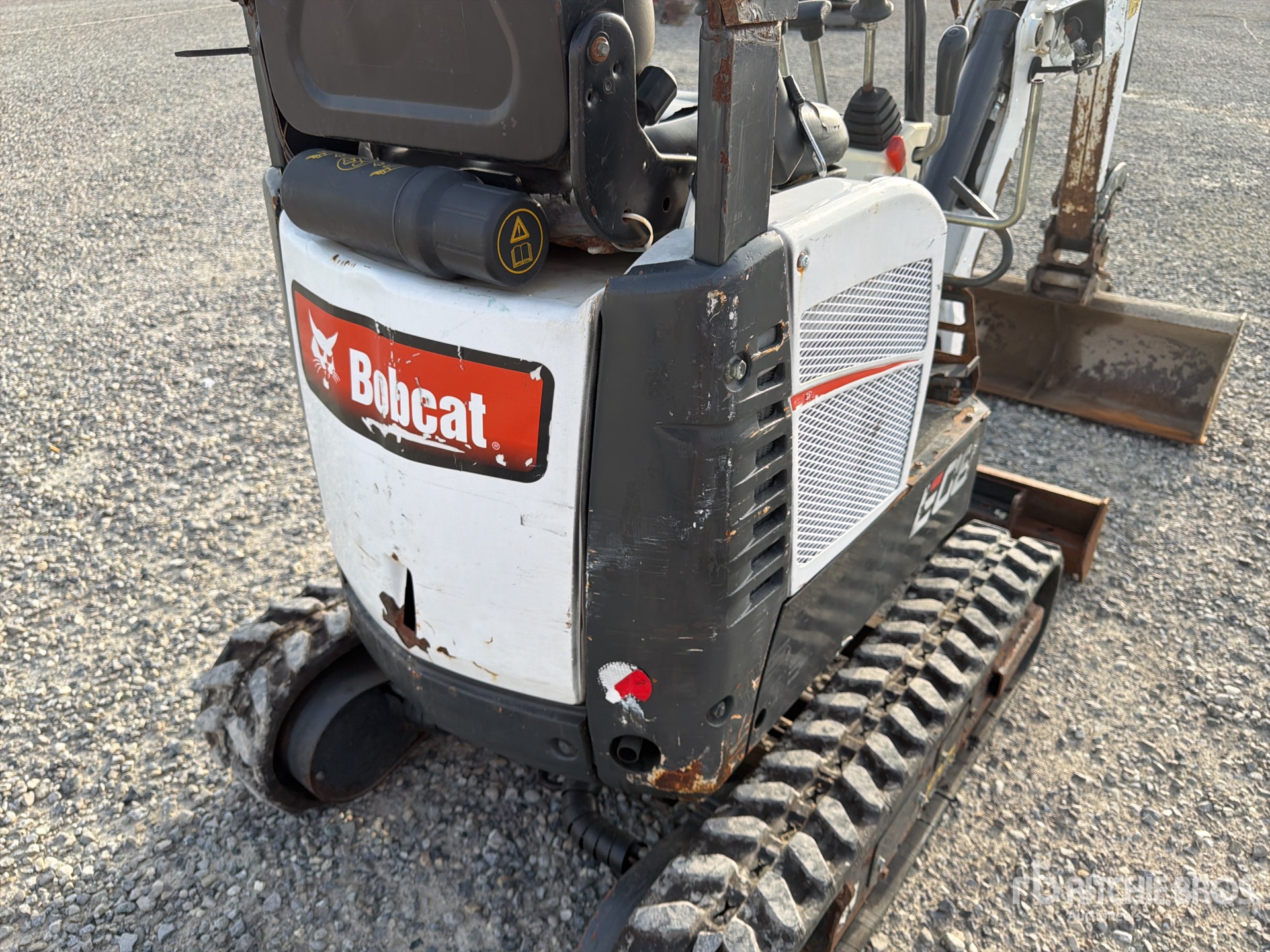 2022 Bobcat E08