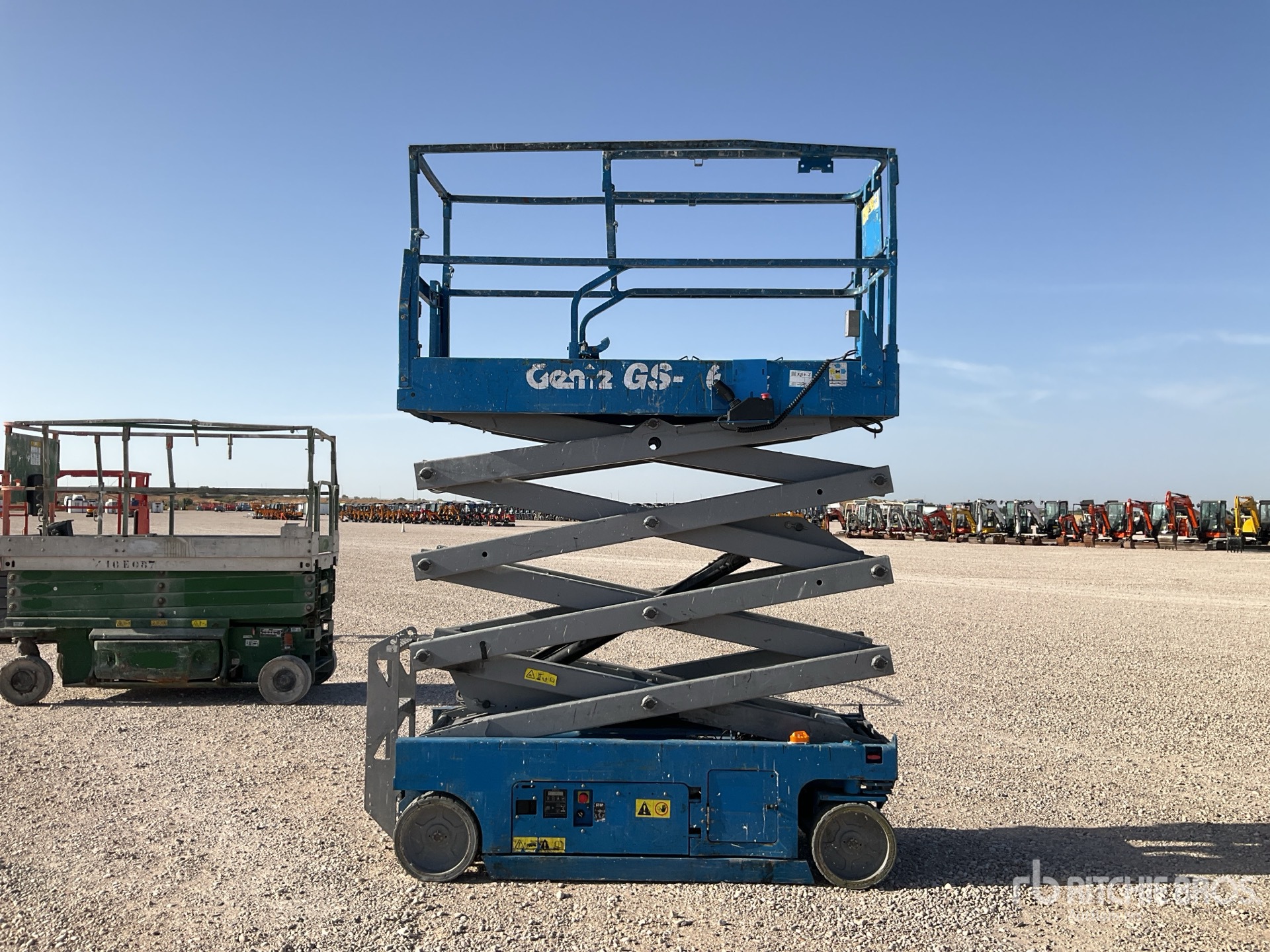 2011 Genie GS2632