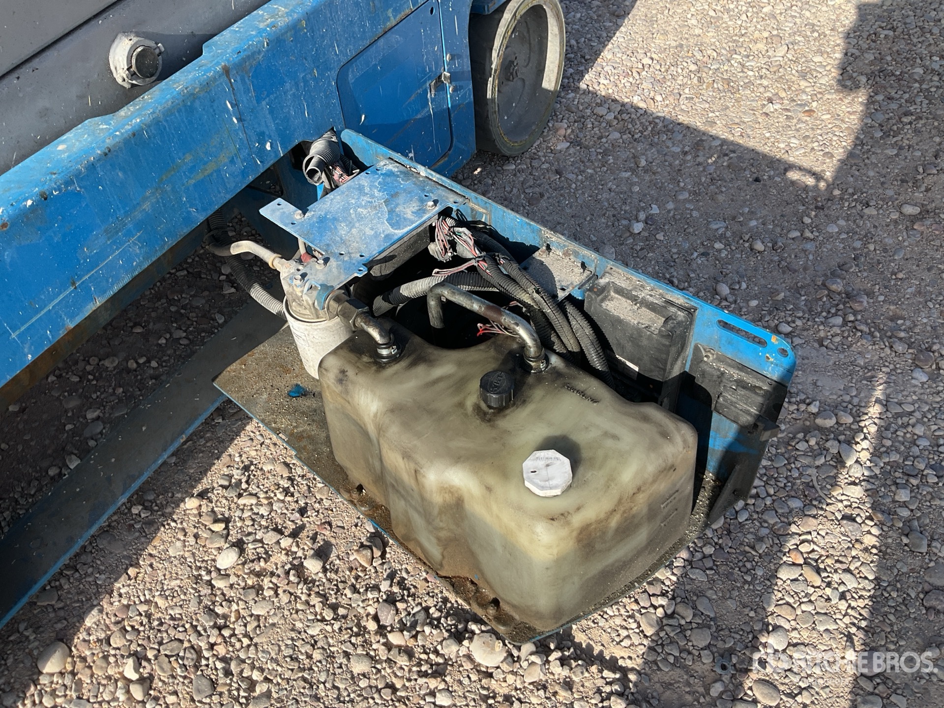 2011 Genie GS2632