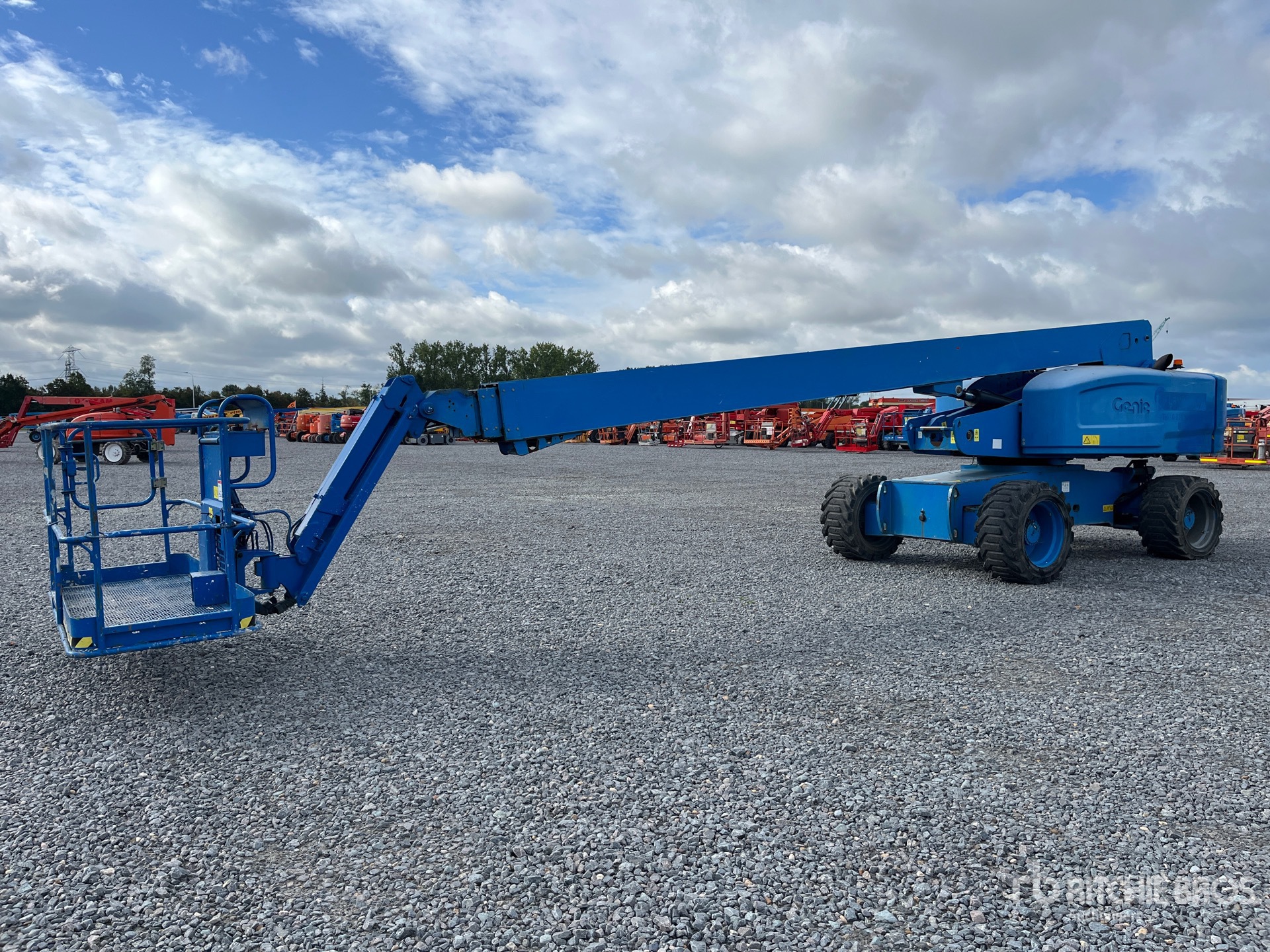2014 Genie S-85