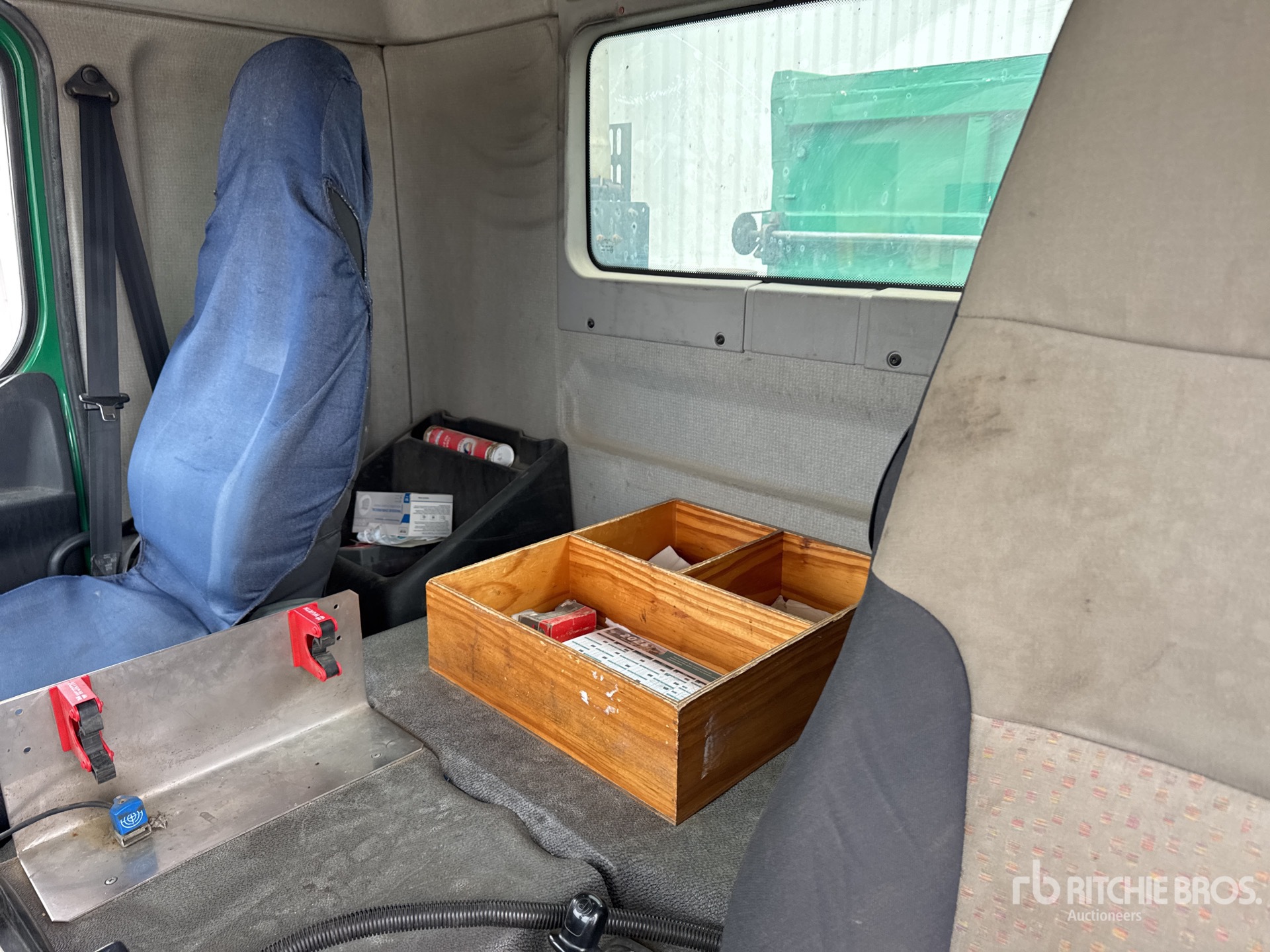 2008 Renault KERAX 380