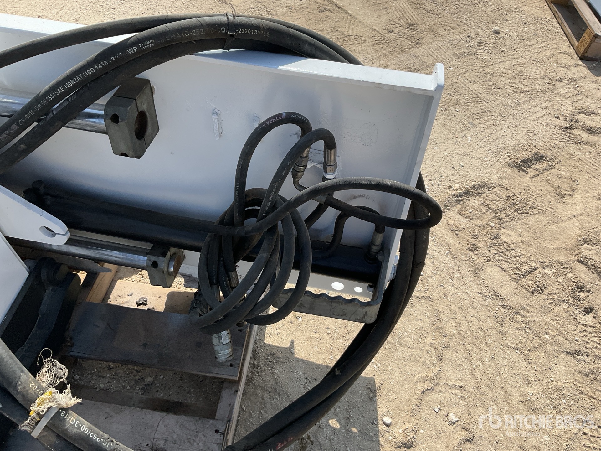 2001 Simex PL60