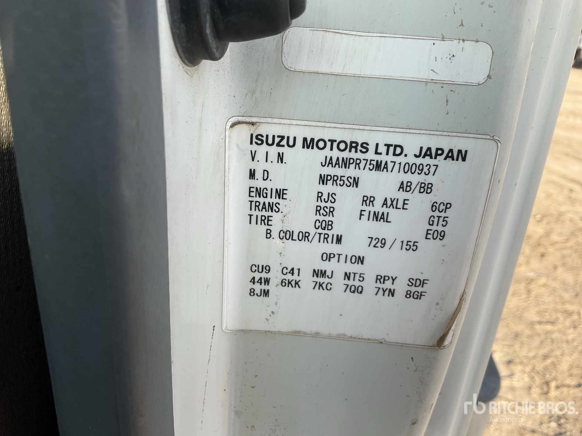2010 Isuzu NPR75